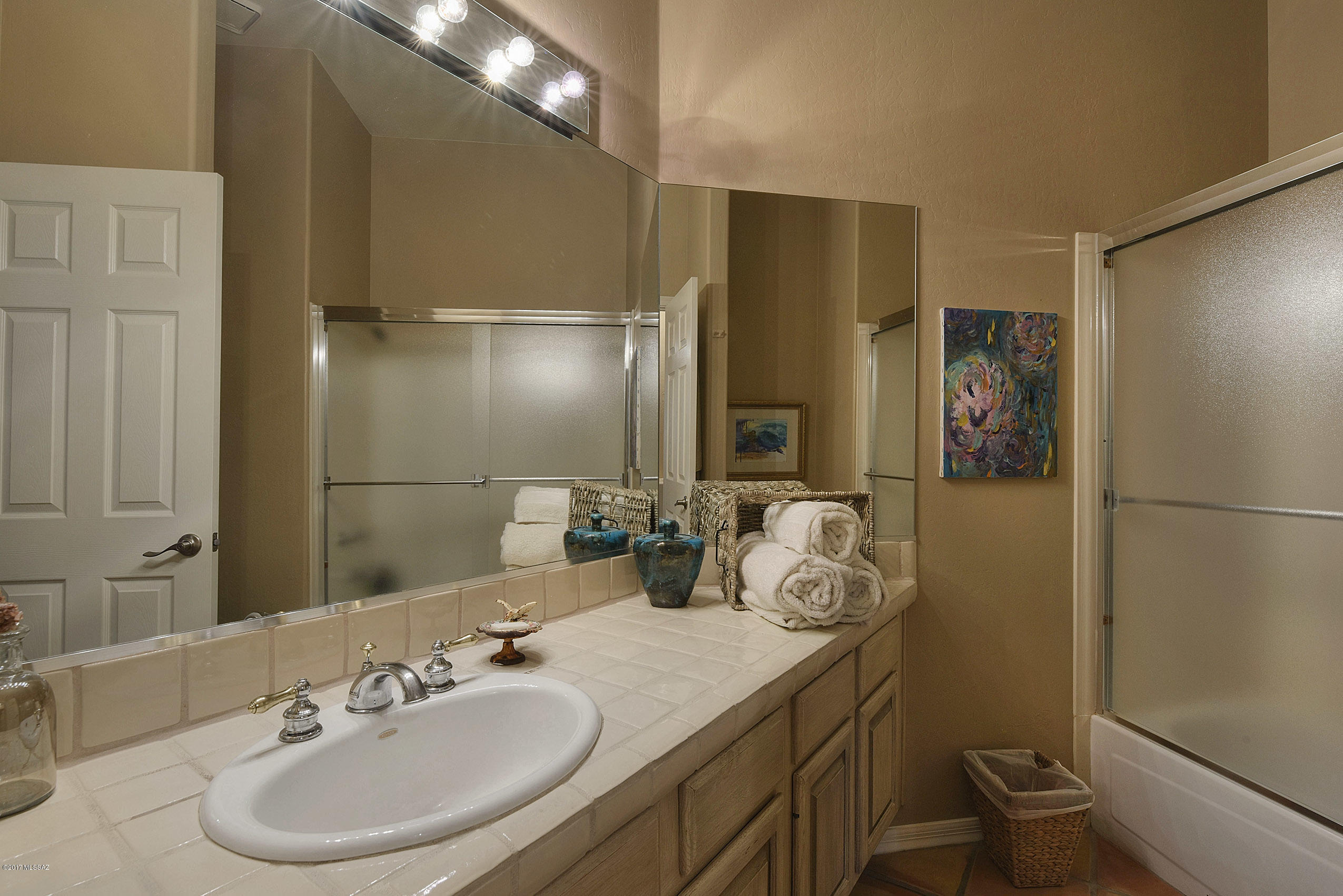 1661 E Crimson Canyon Place