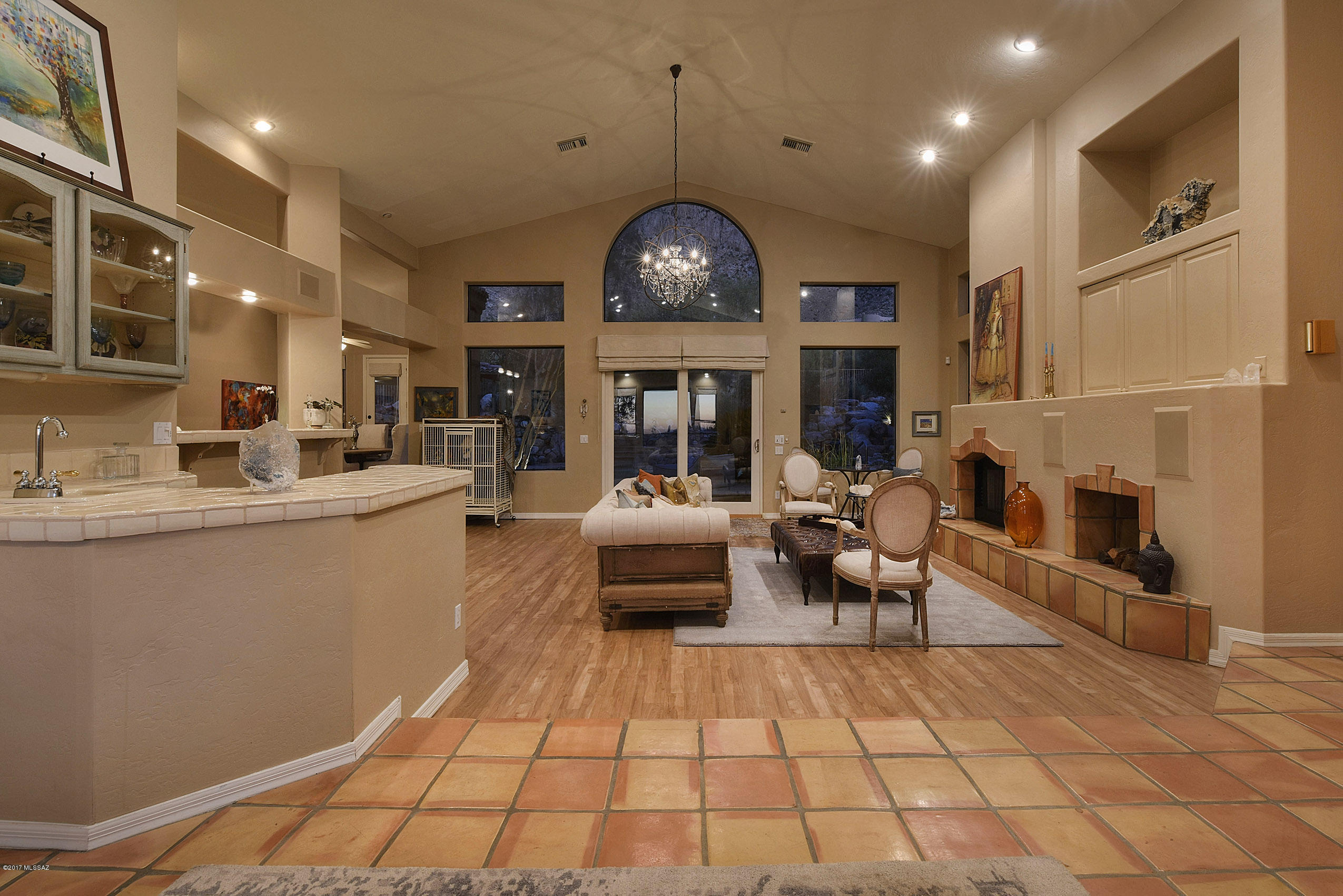 1661 E Crimson Canyon Place