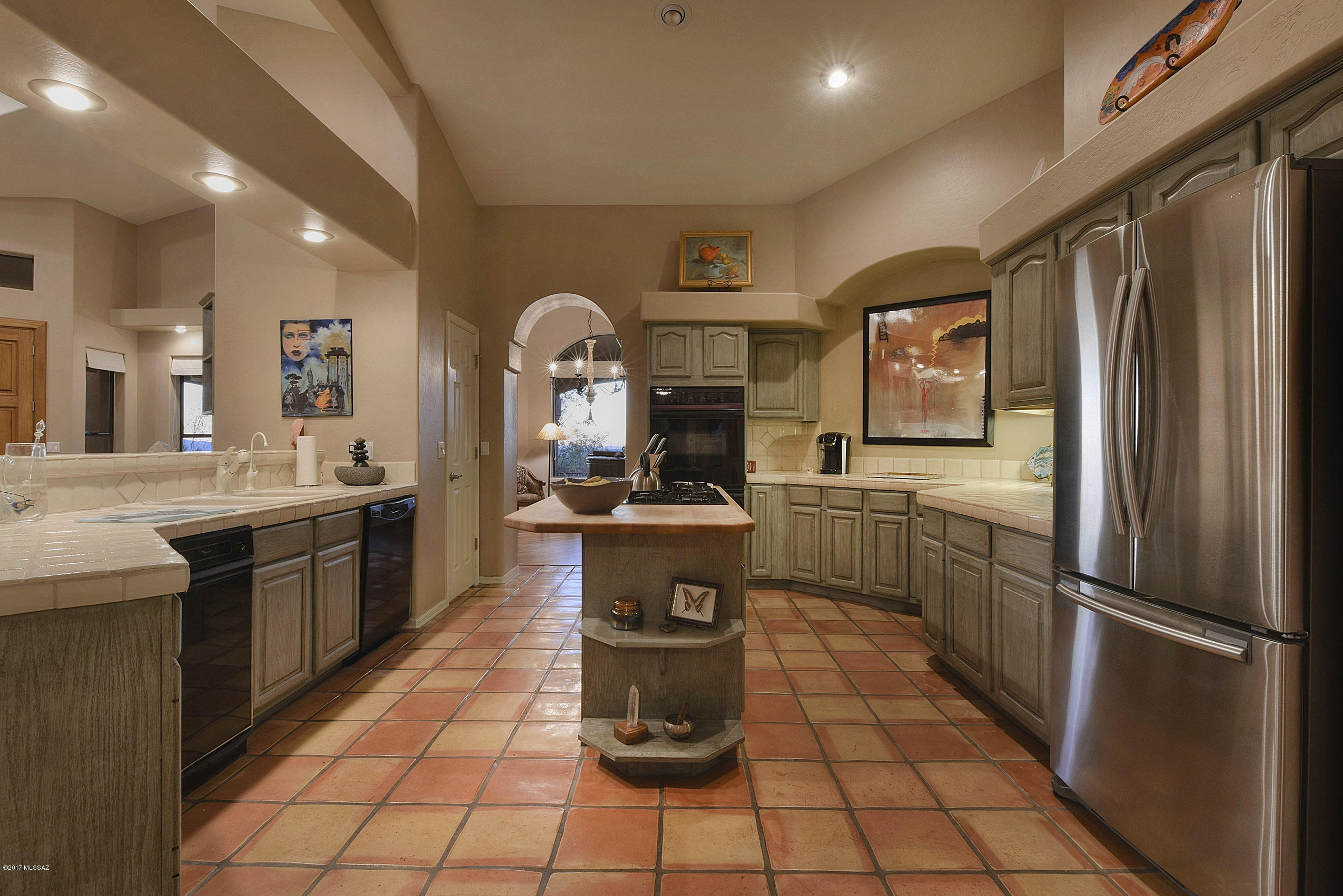 1661 E Crimson Canyon Place