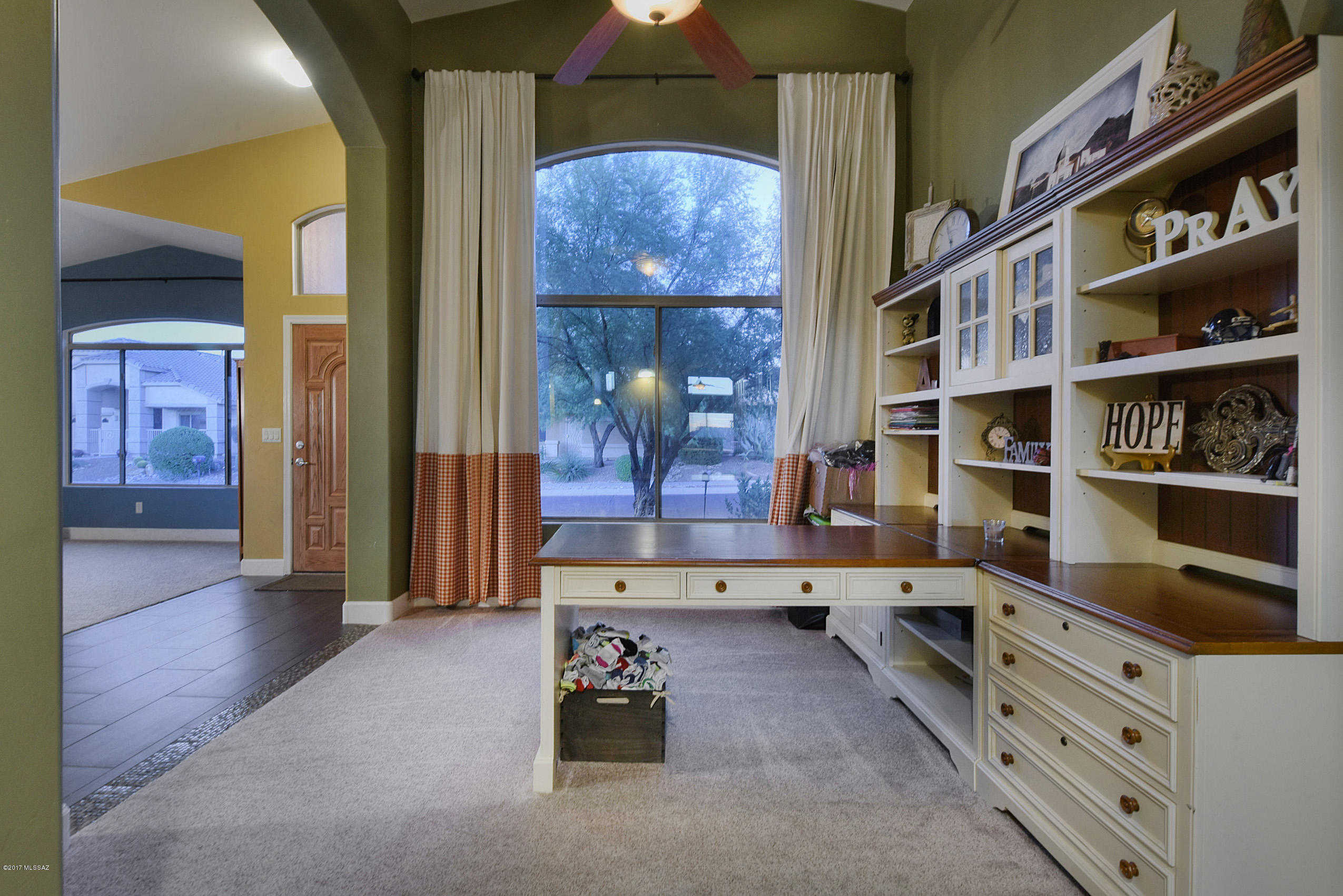 39986 S Mountain Shadow Drive