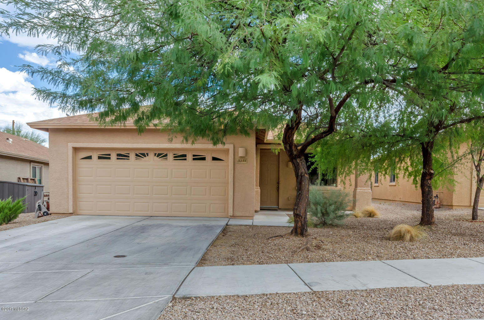 3231 S Lakeside Ridge Loop