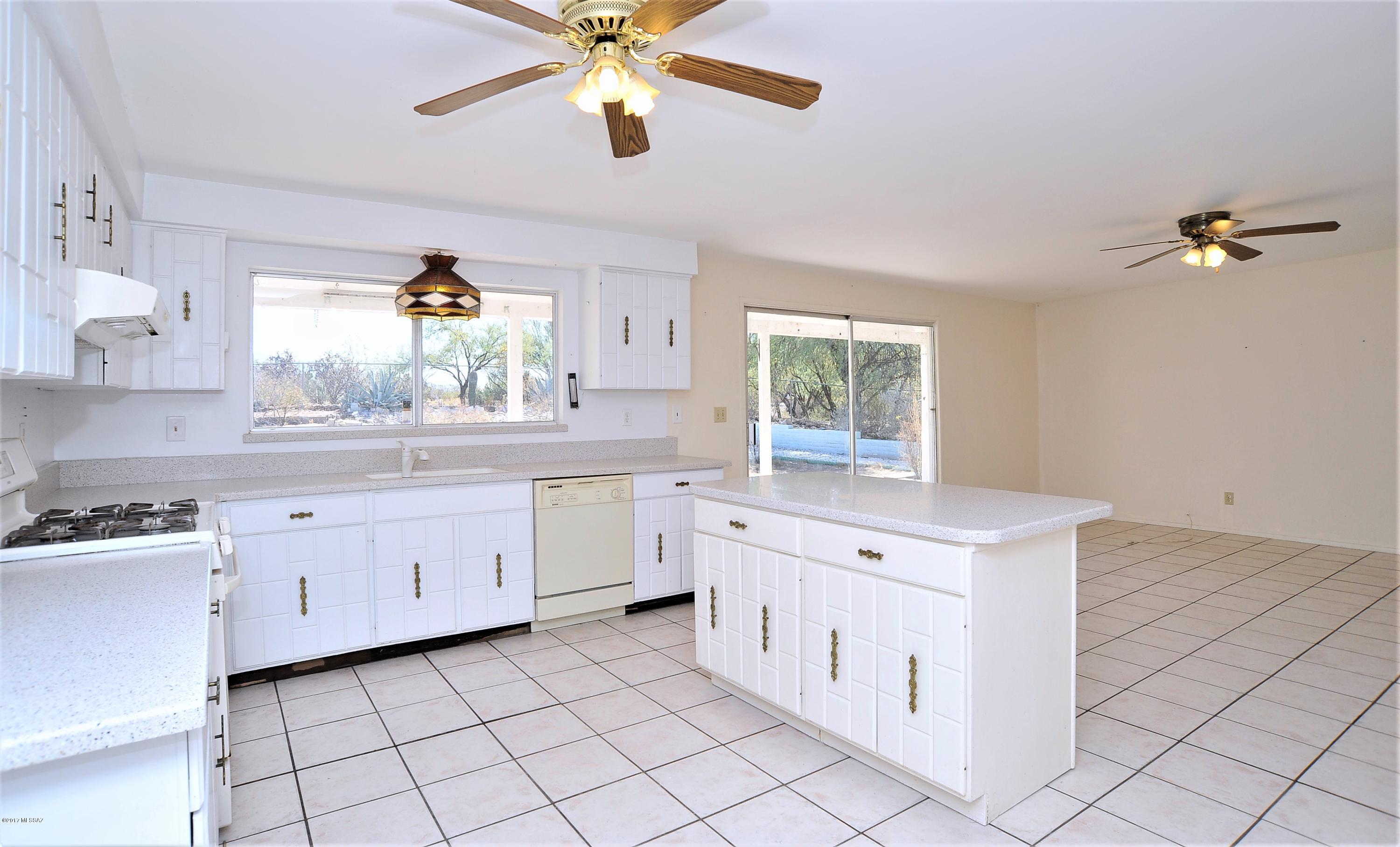 11450 E Sundance Drive