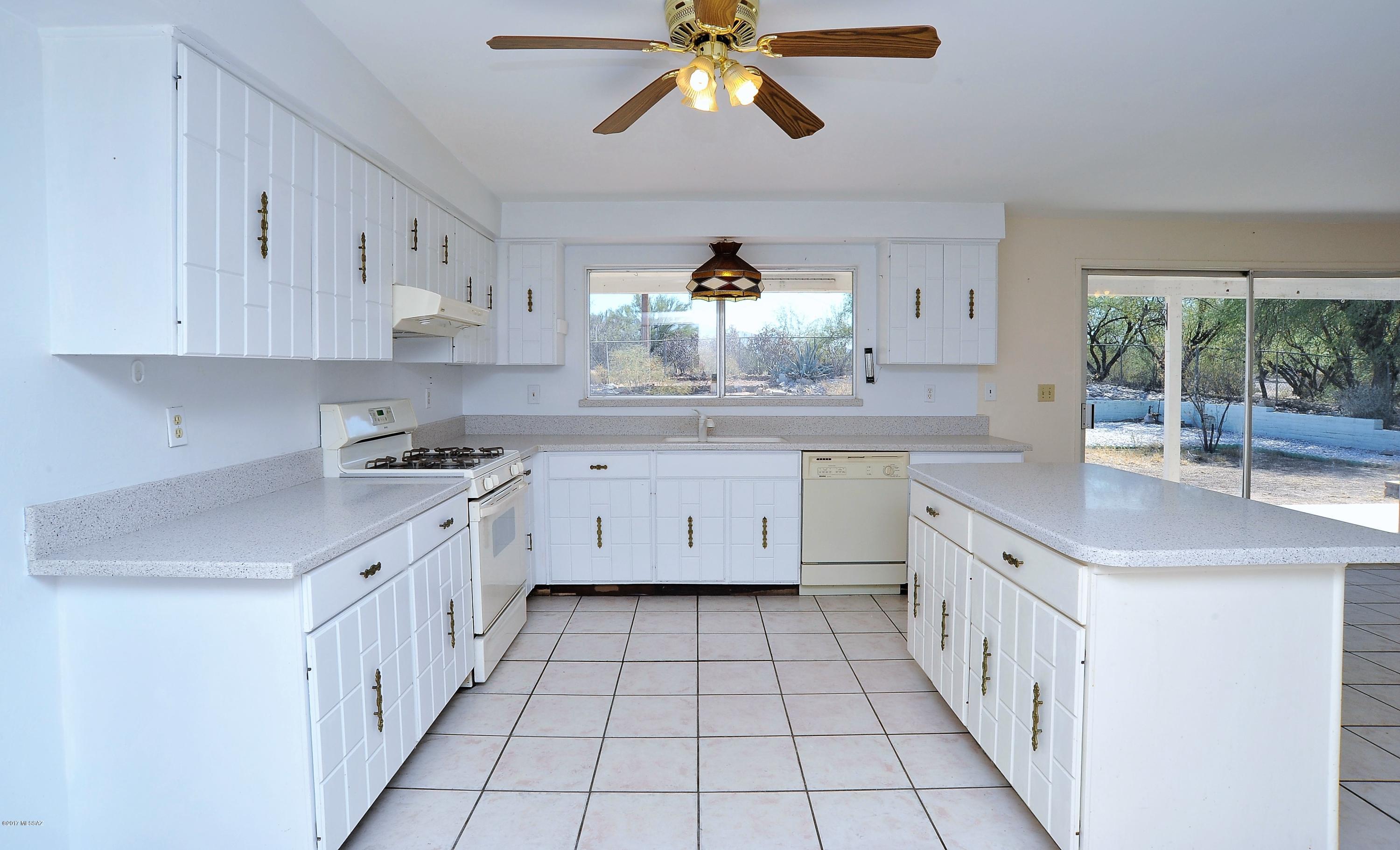 11450 E Sundance Drive