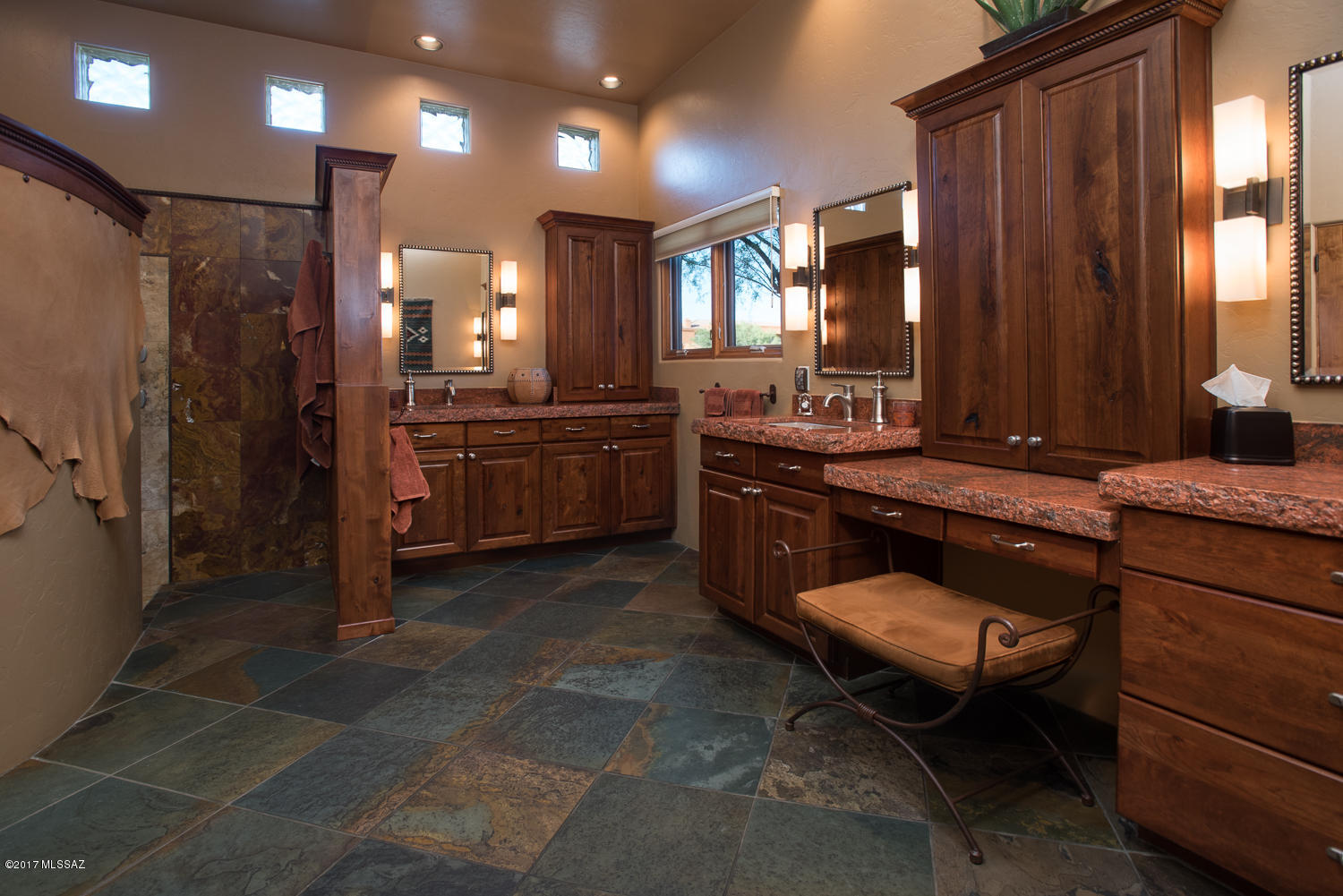 12178 N Red Mountain Drive