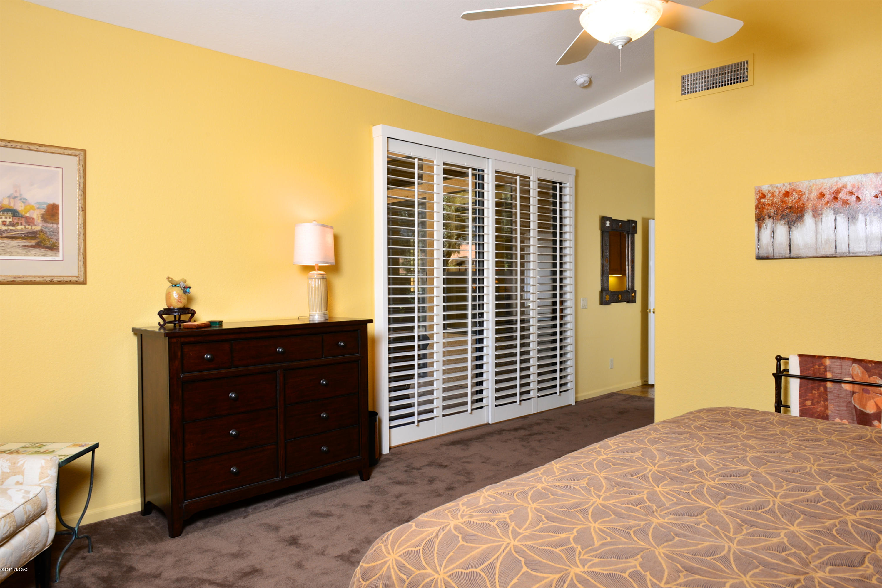 37067 S Rock Crest Drive