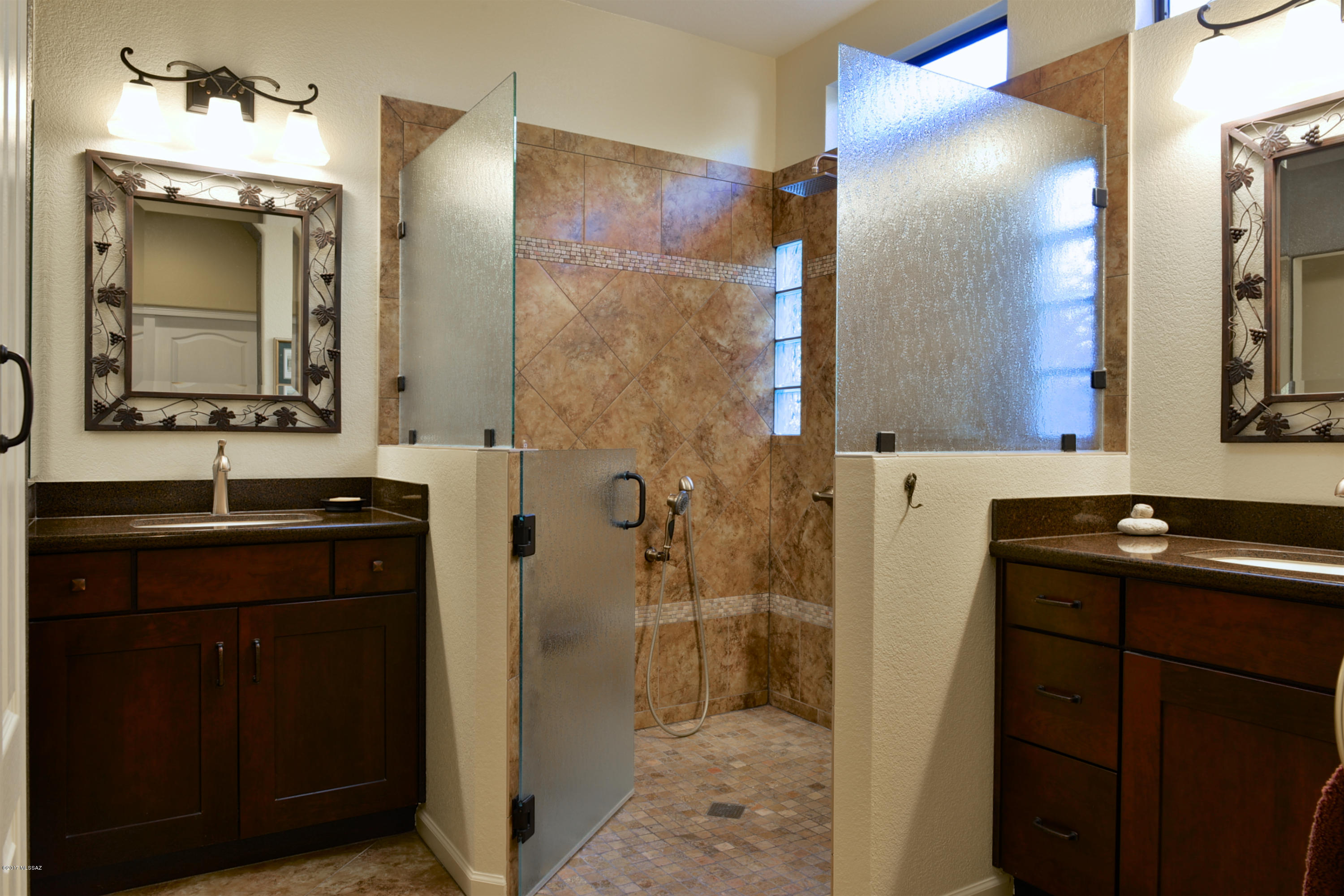 37067 S Rock Crest Drive