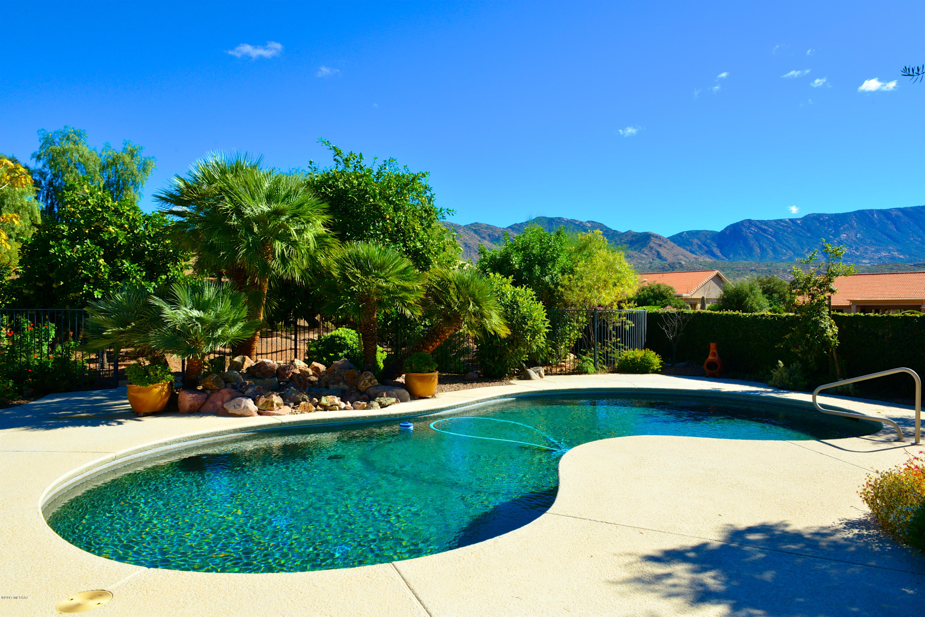 37067 S Rock Crest Drive