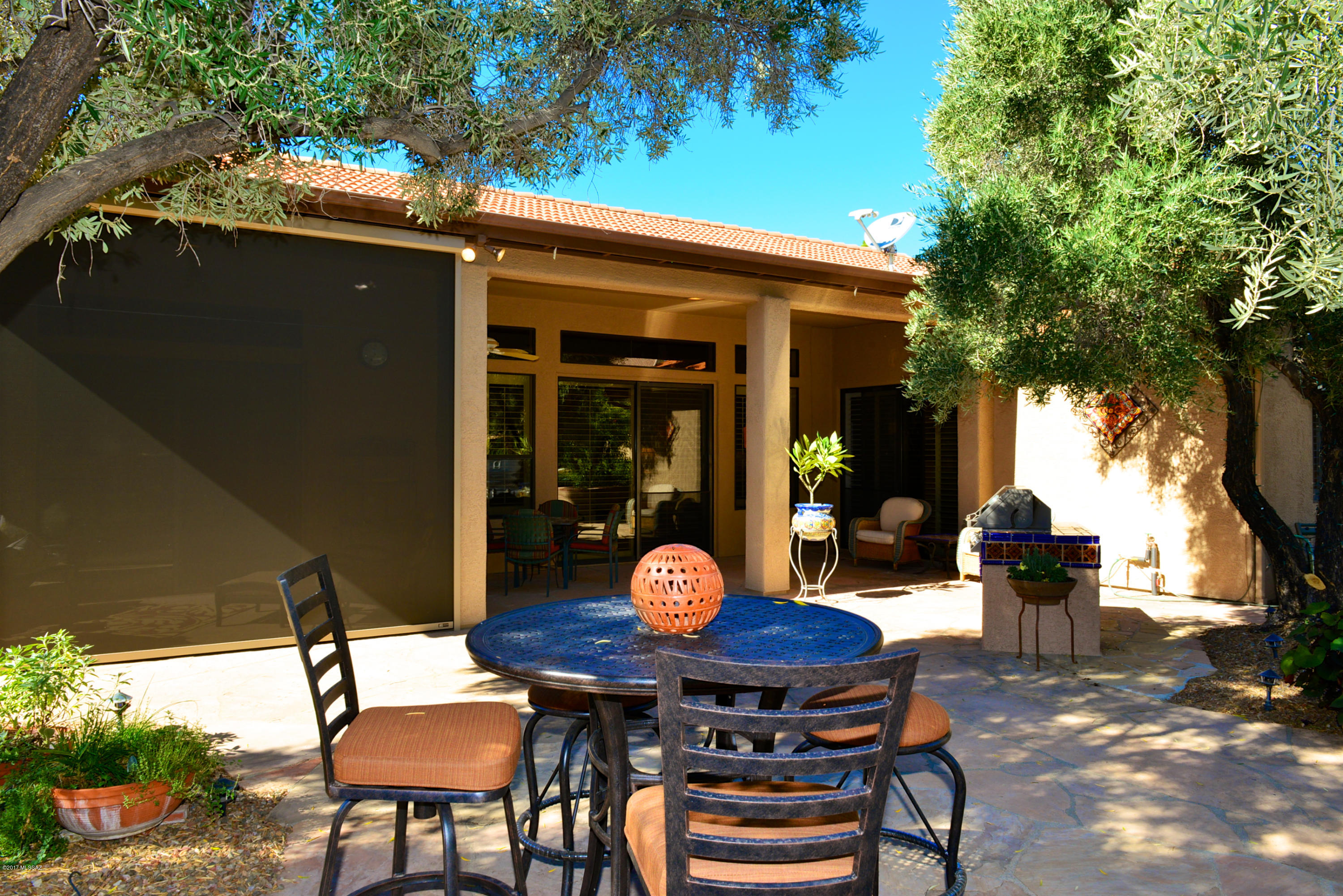 37067 S Rock Crest Drive