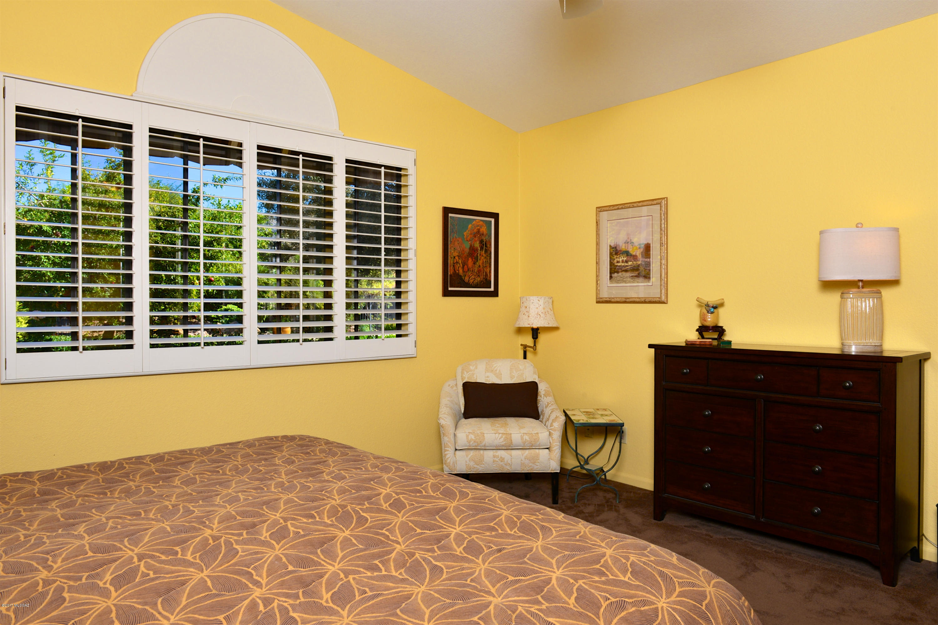 37067 S Rock Crest Drive