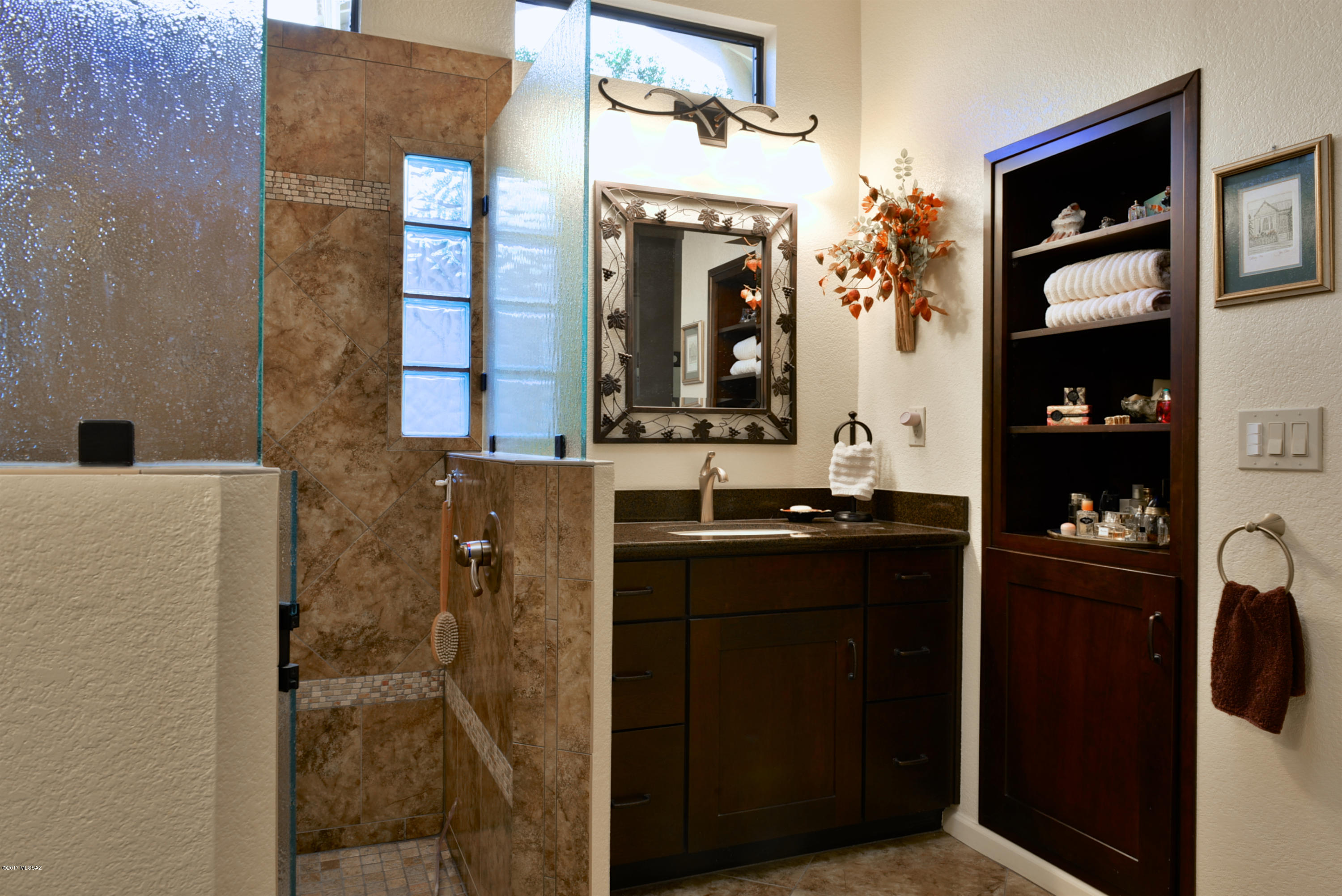 37067 S Rock Crest Drive