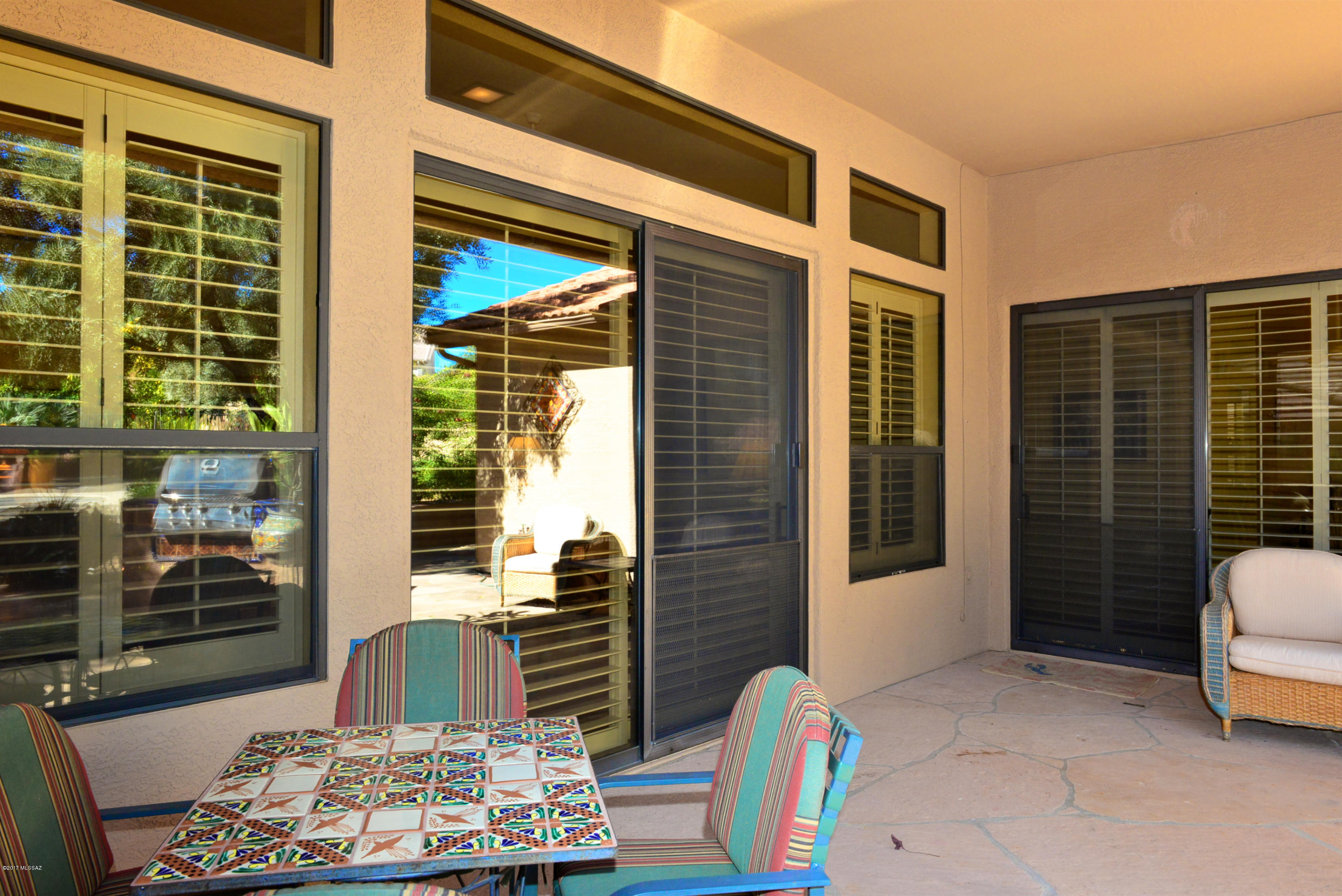 37067 S Rock Crest Drive