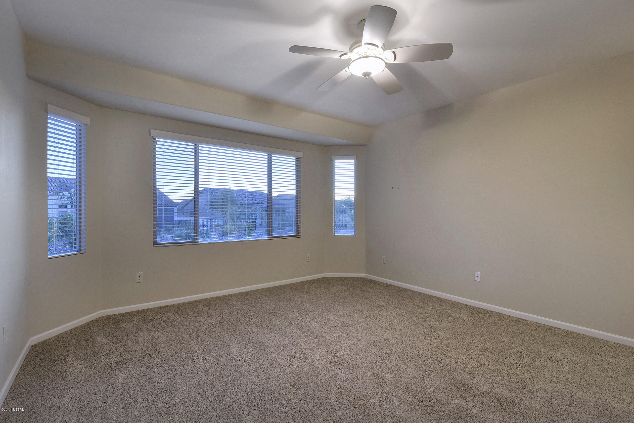 61393 E Happy Jack Trail