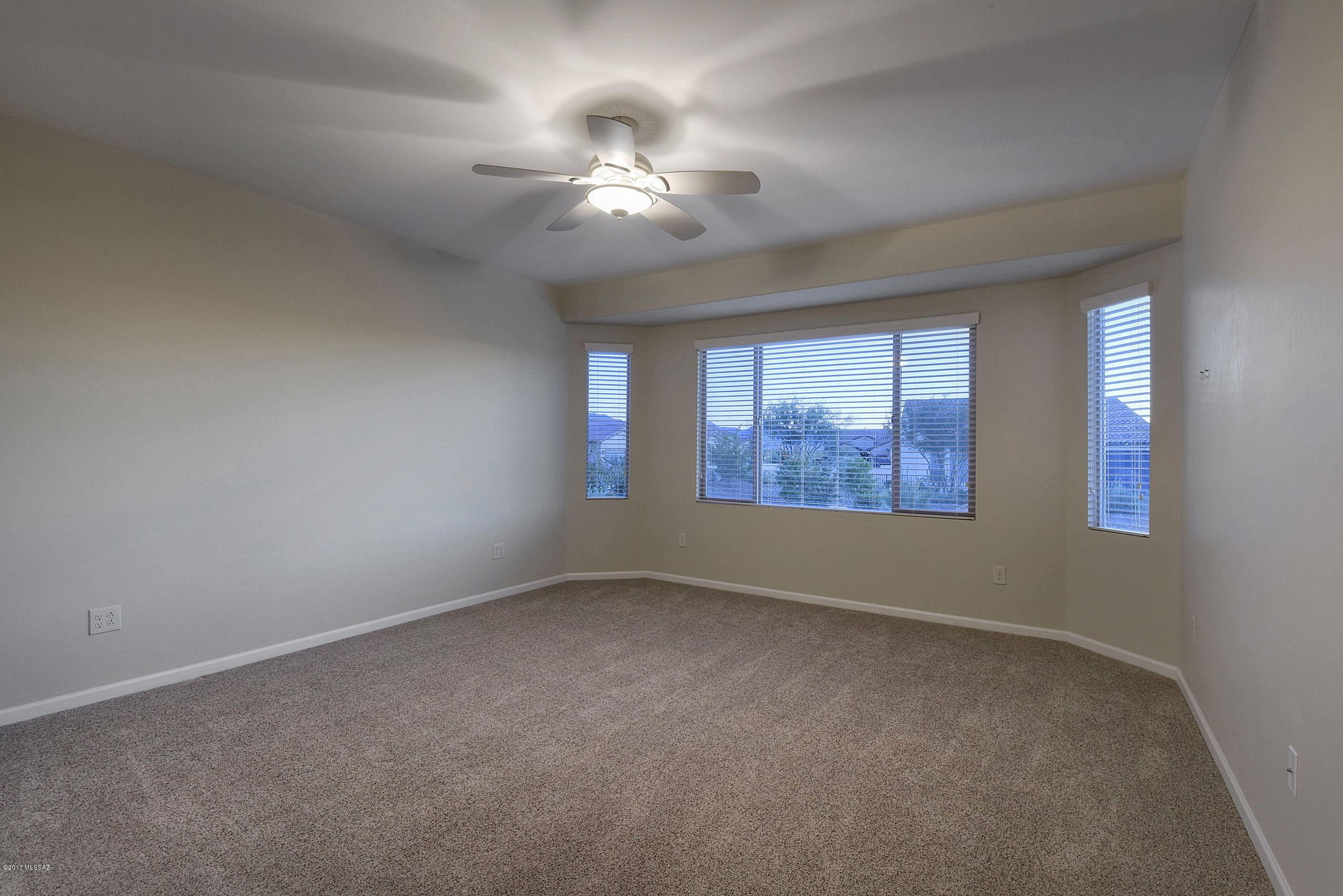 61393 E Happy Jack Trail