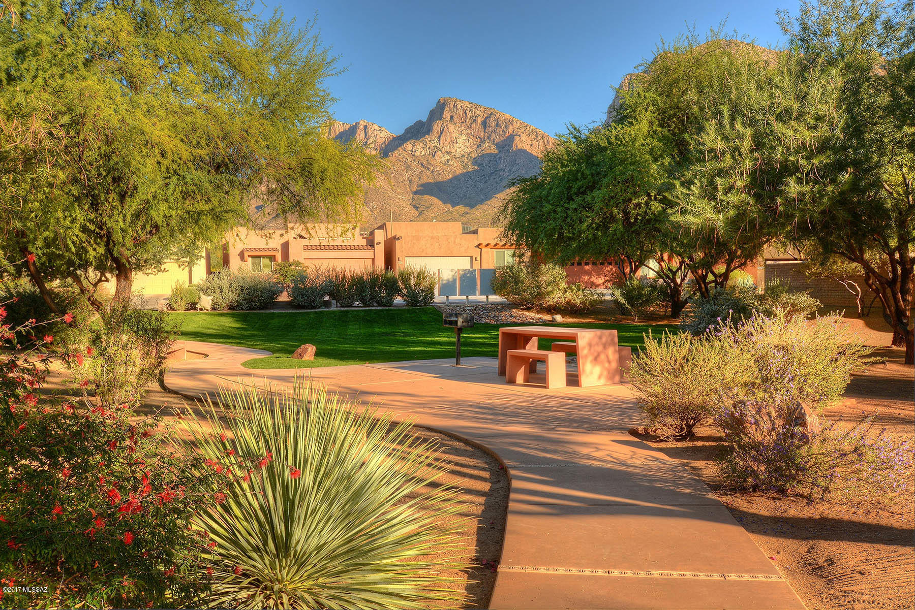 162 E Sky Light Street