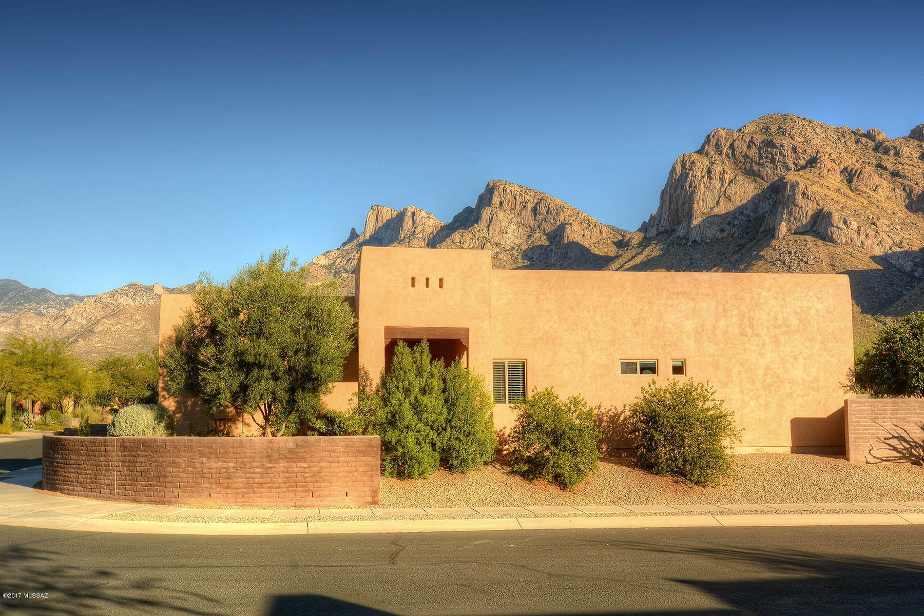 162 E Sky Light Street