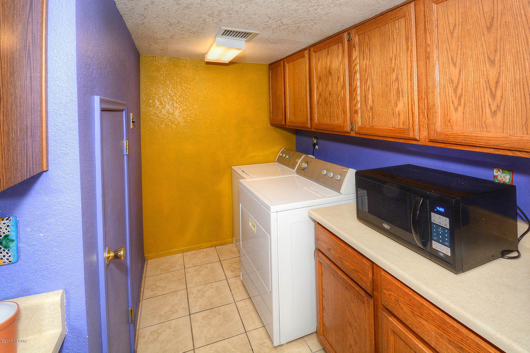 2763 W Daffodil Place