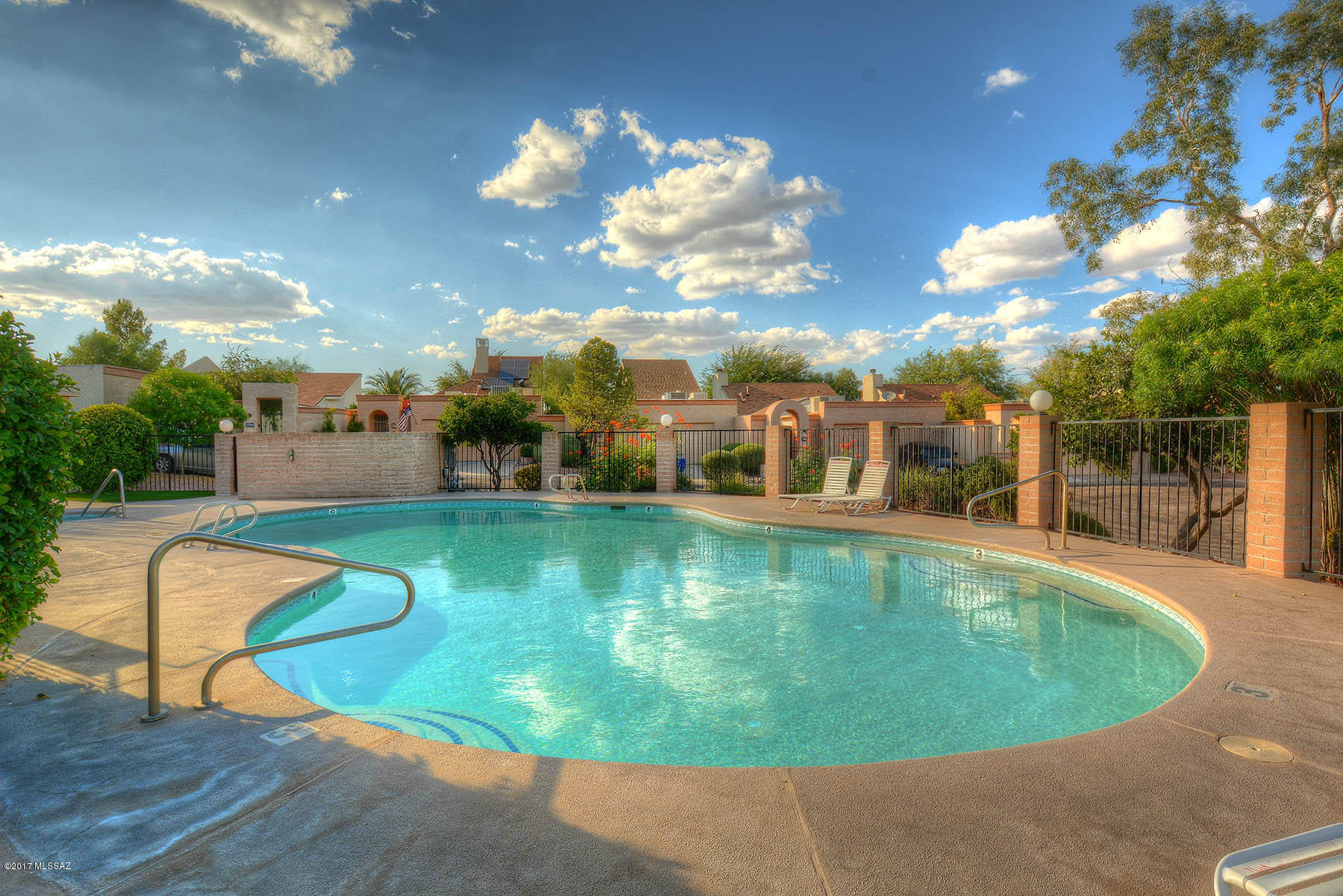 2763 W Daffodil Place