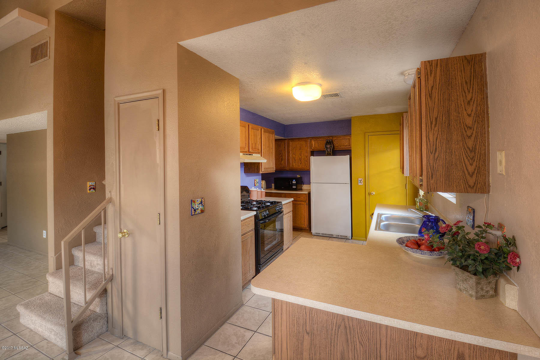 2763 W Daffodil Place