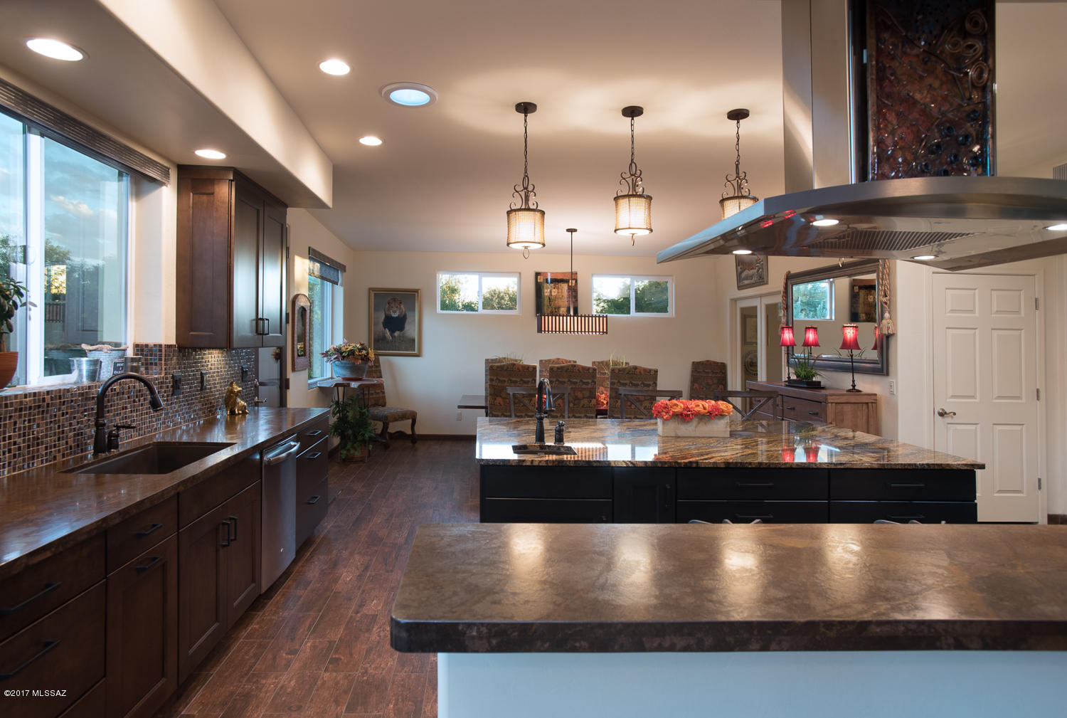 10550 N Lambert Place