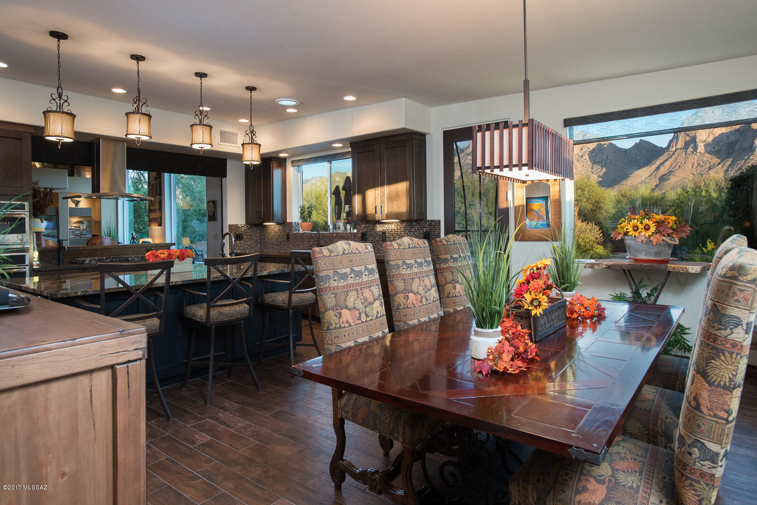 10550 N Lambert Place