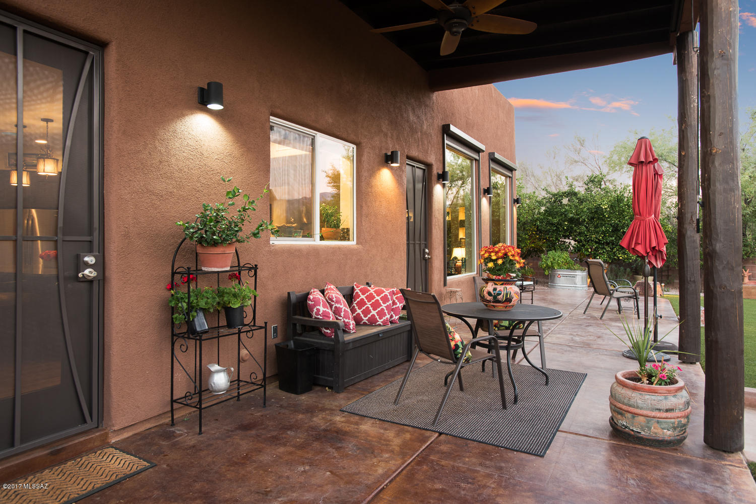 10550 N Lambert Place