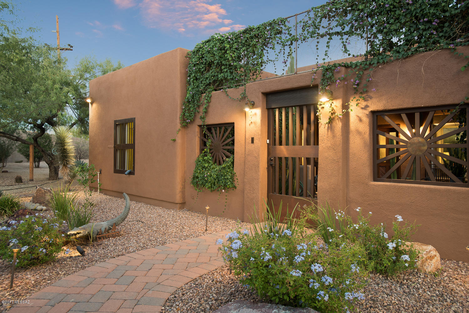 10550 N Lambert Place