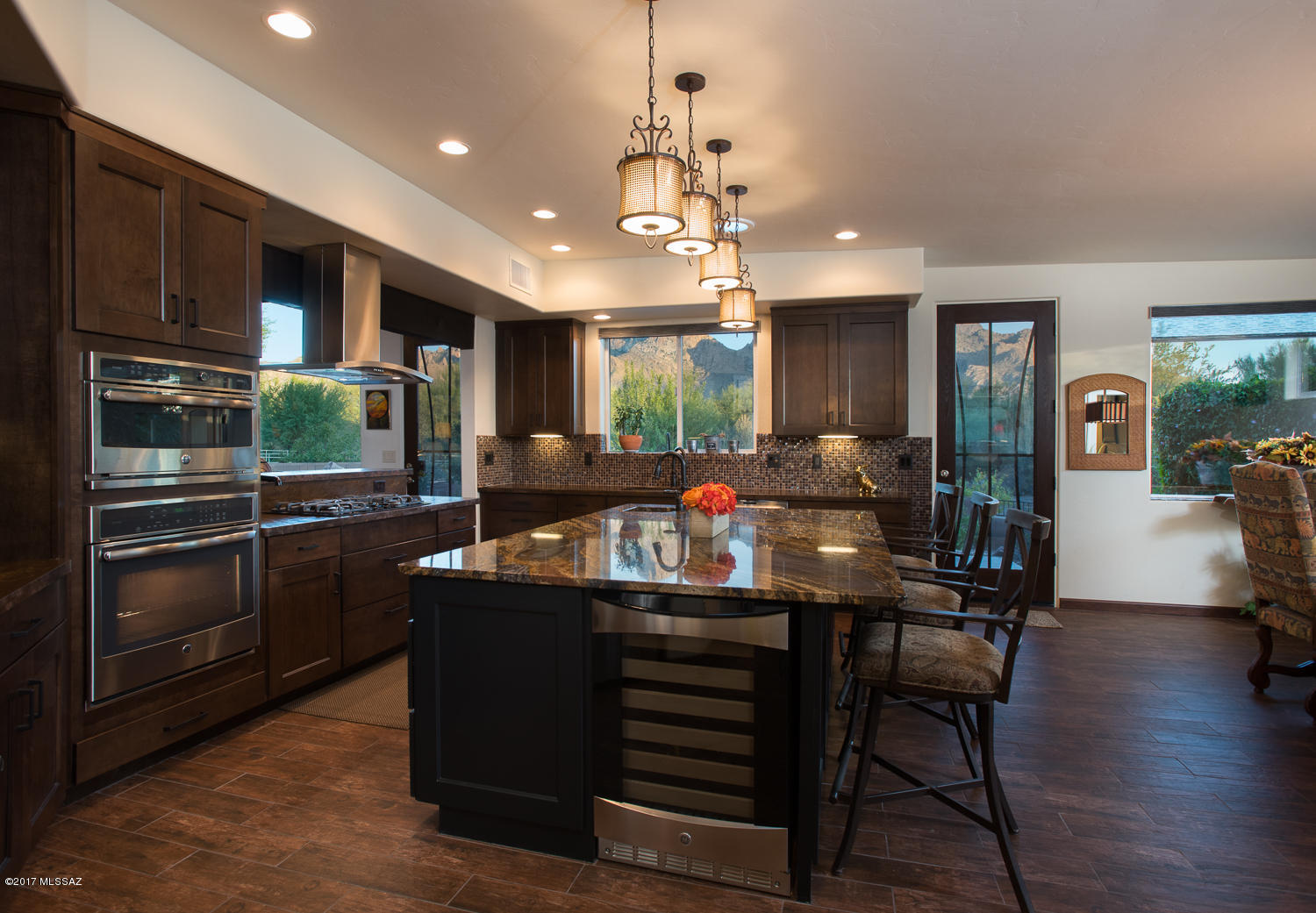 10550 N Lambert Place