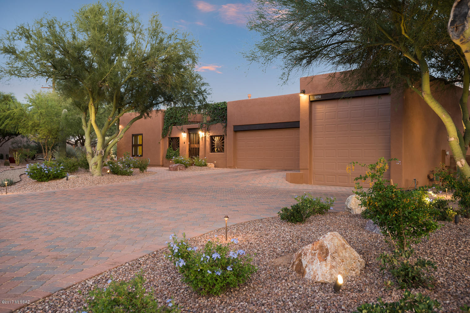 10550 N Lambert Place