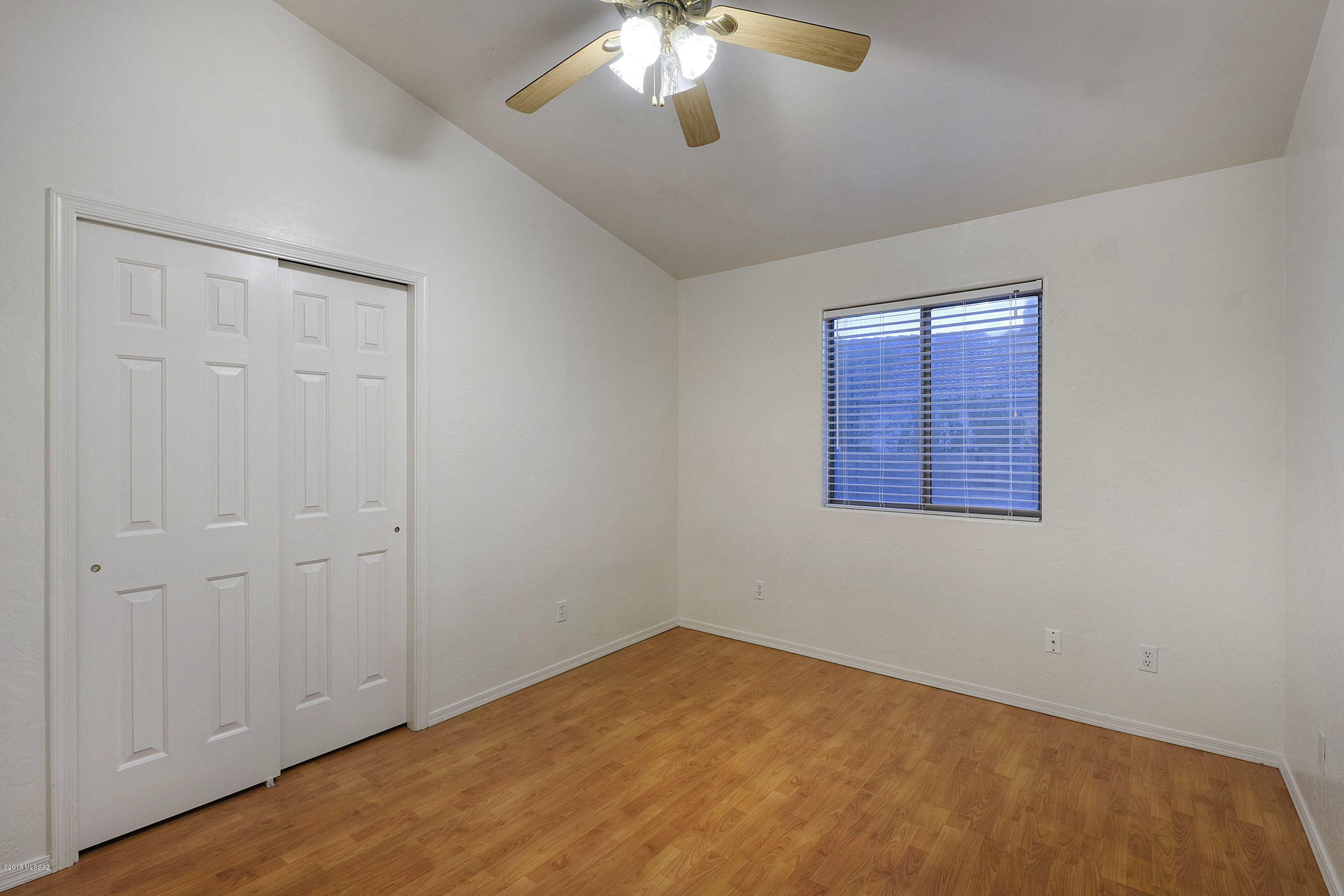 2443 E Skipping Rock Way