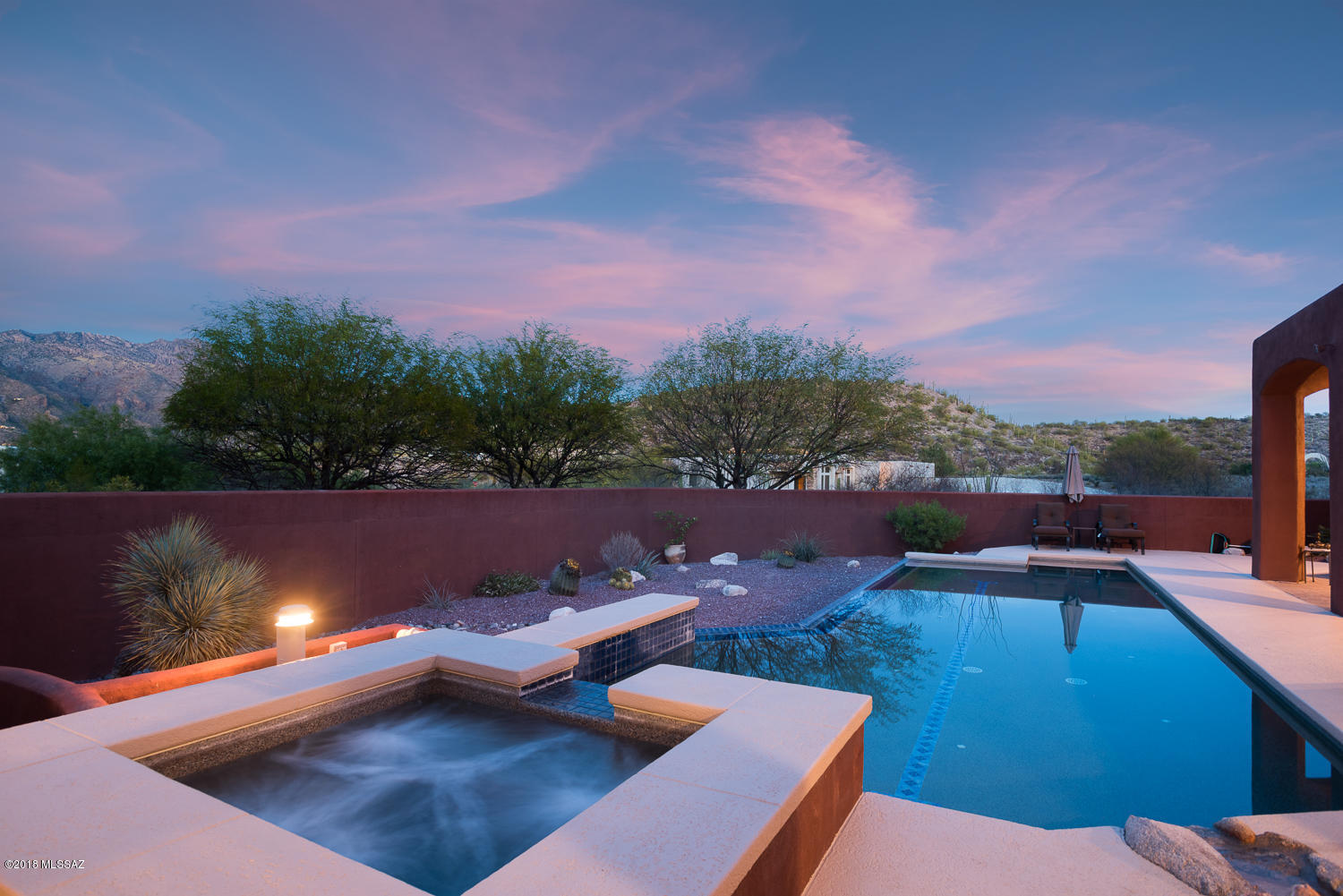 5328 N Ventana Overlook Place