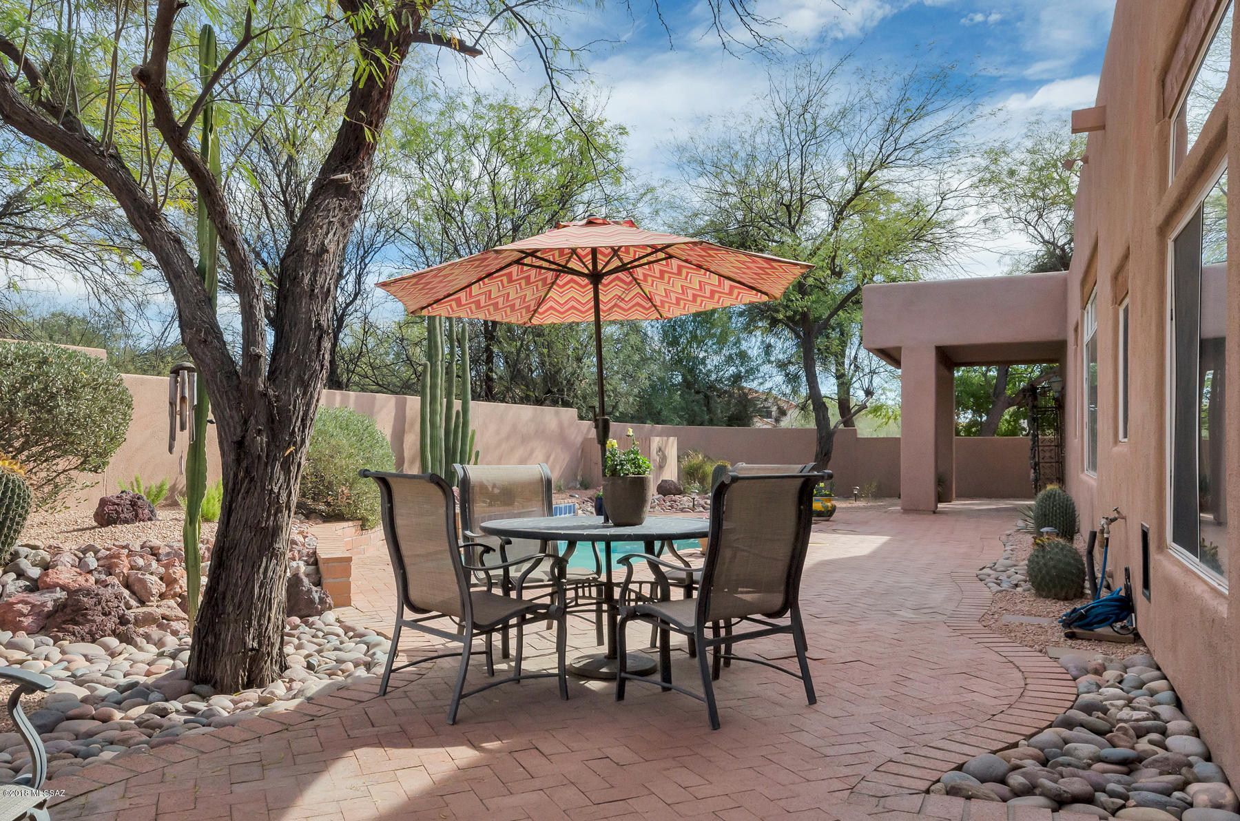 3766 N Creek Side Place