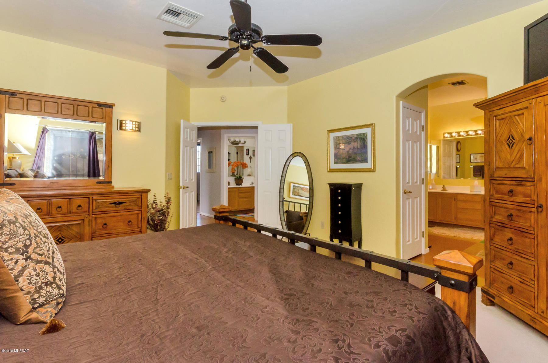 3766 N Creek Side Place