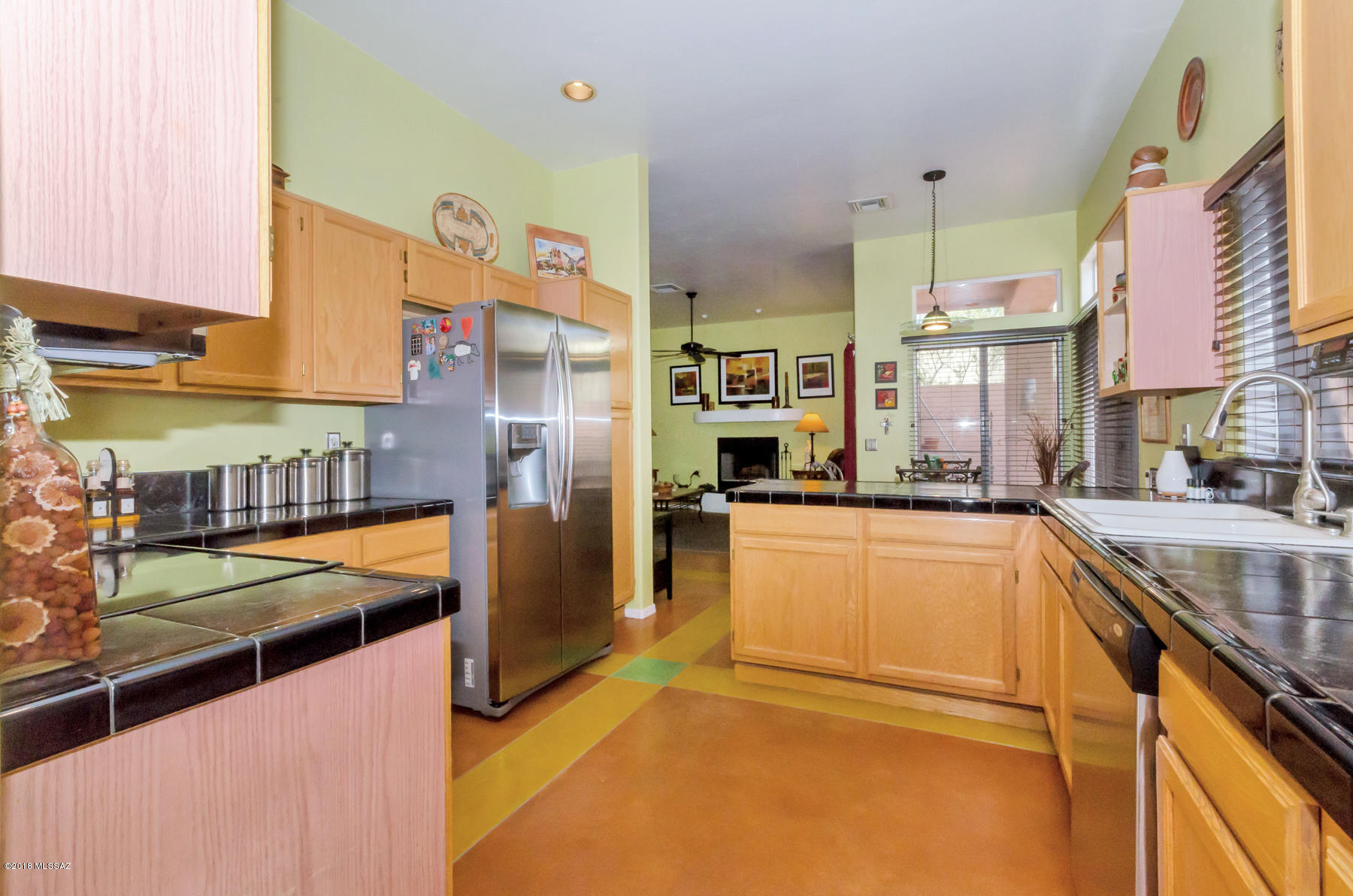 3766 N Creek Side Place