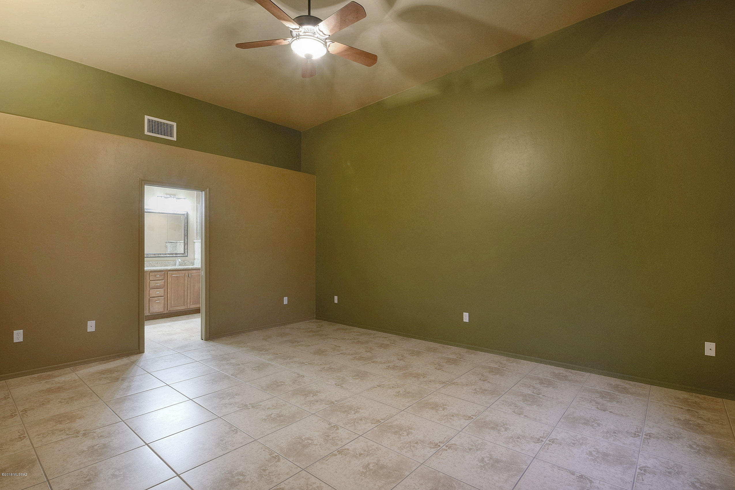 175 E Sky Light Street