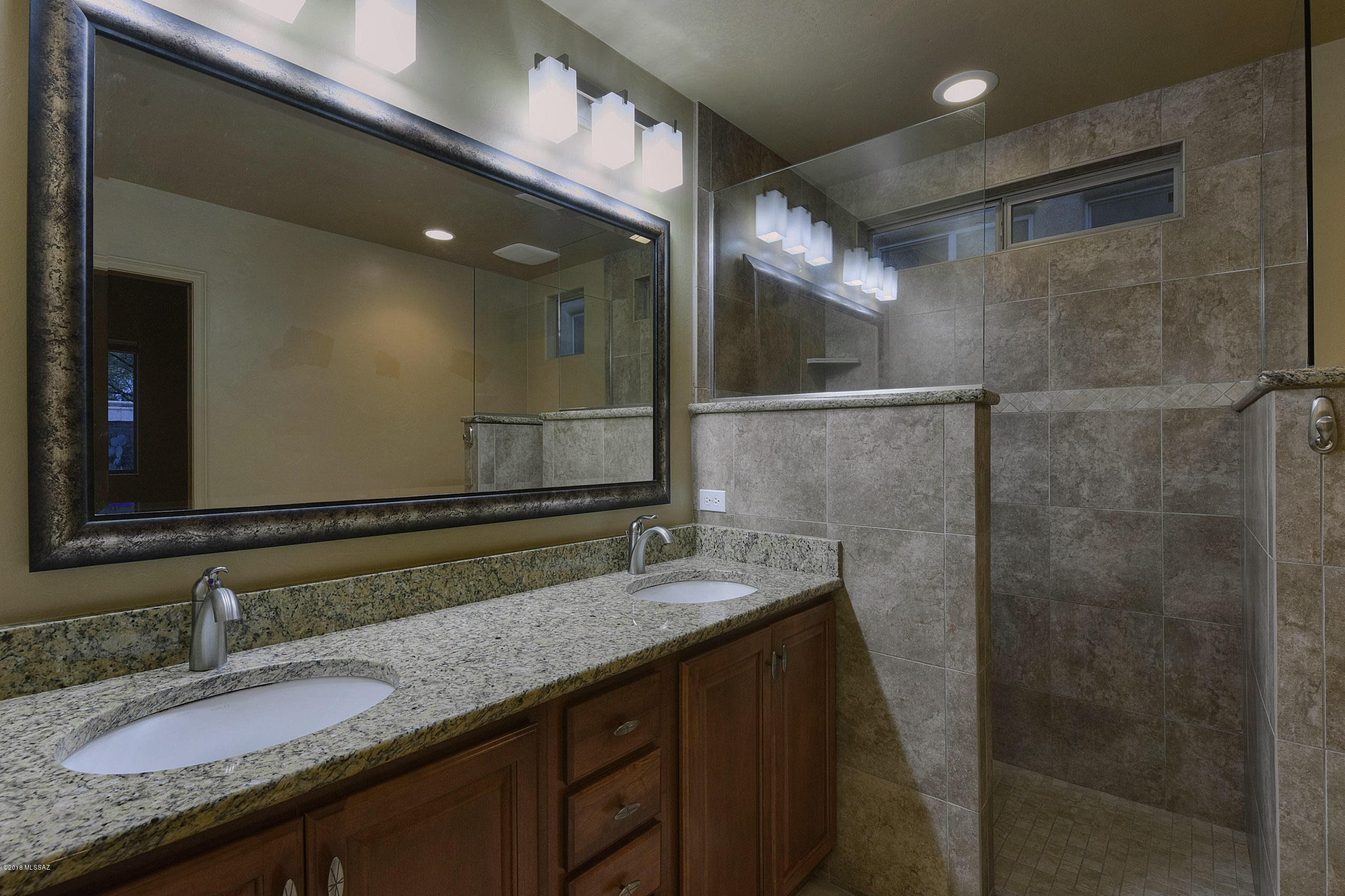 175 E Sky Light Street