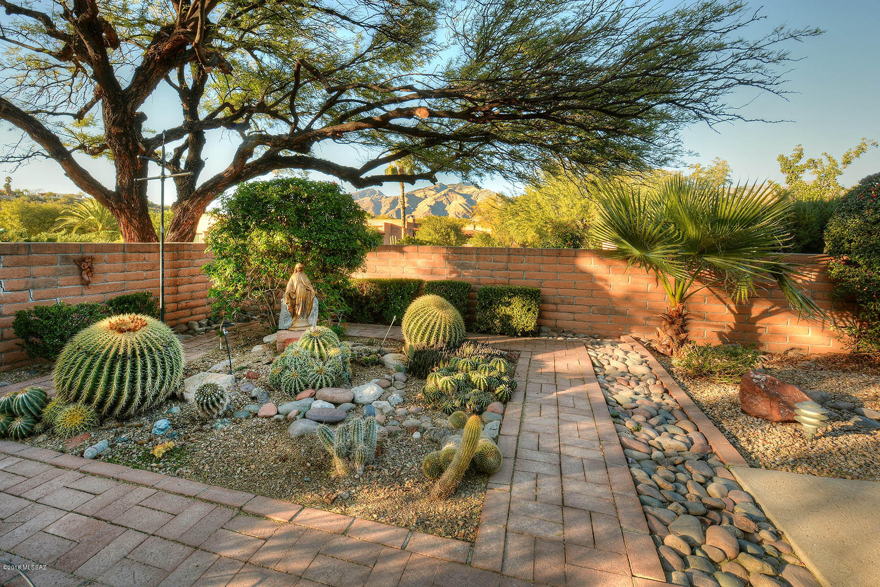 4593 N Camino Campero