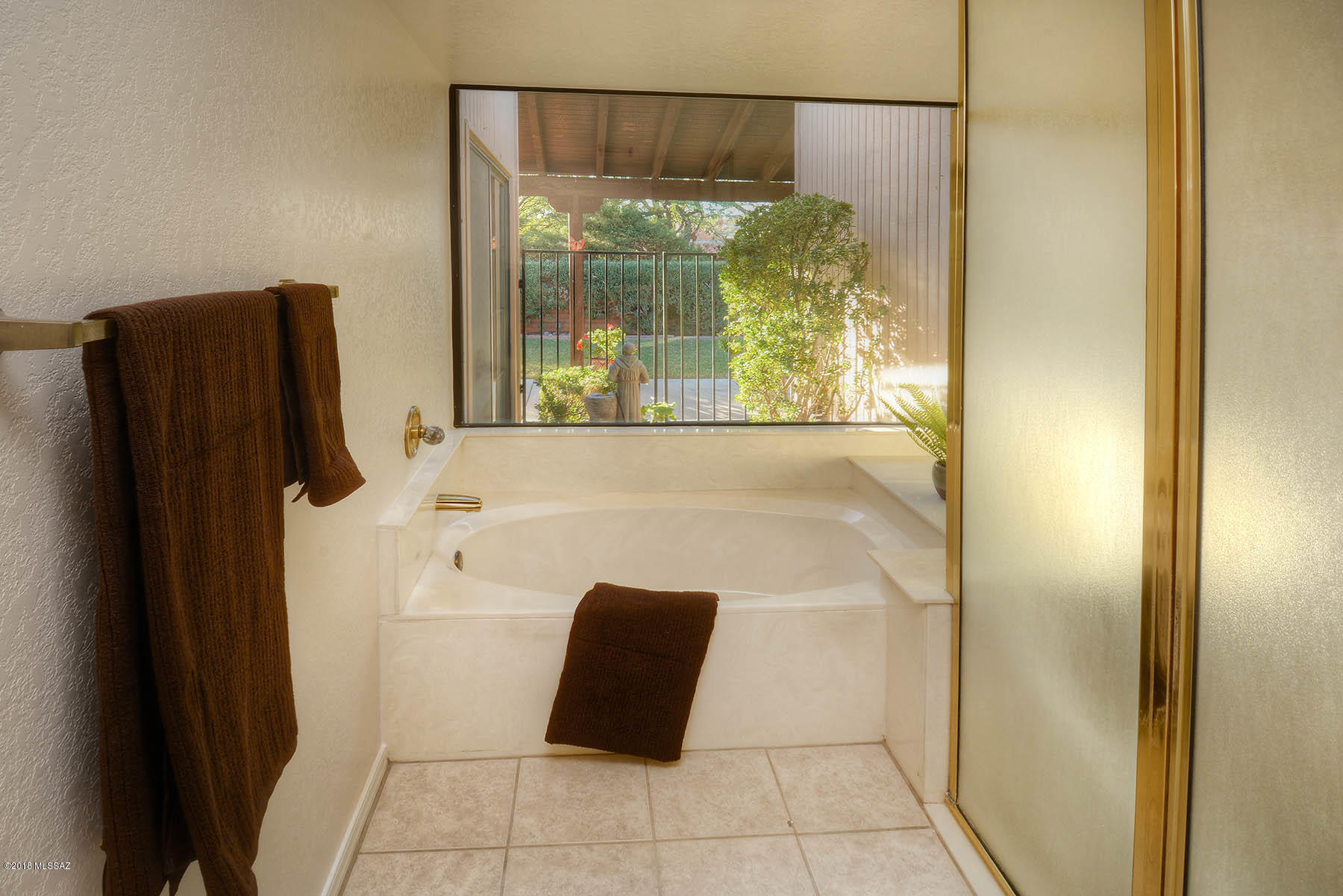 4593 N Camino Campero