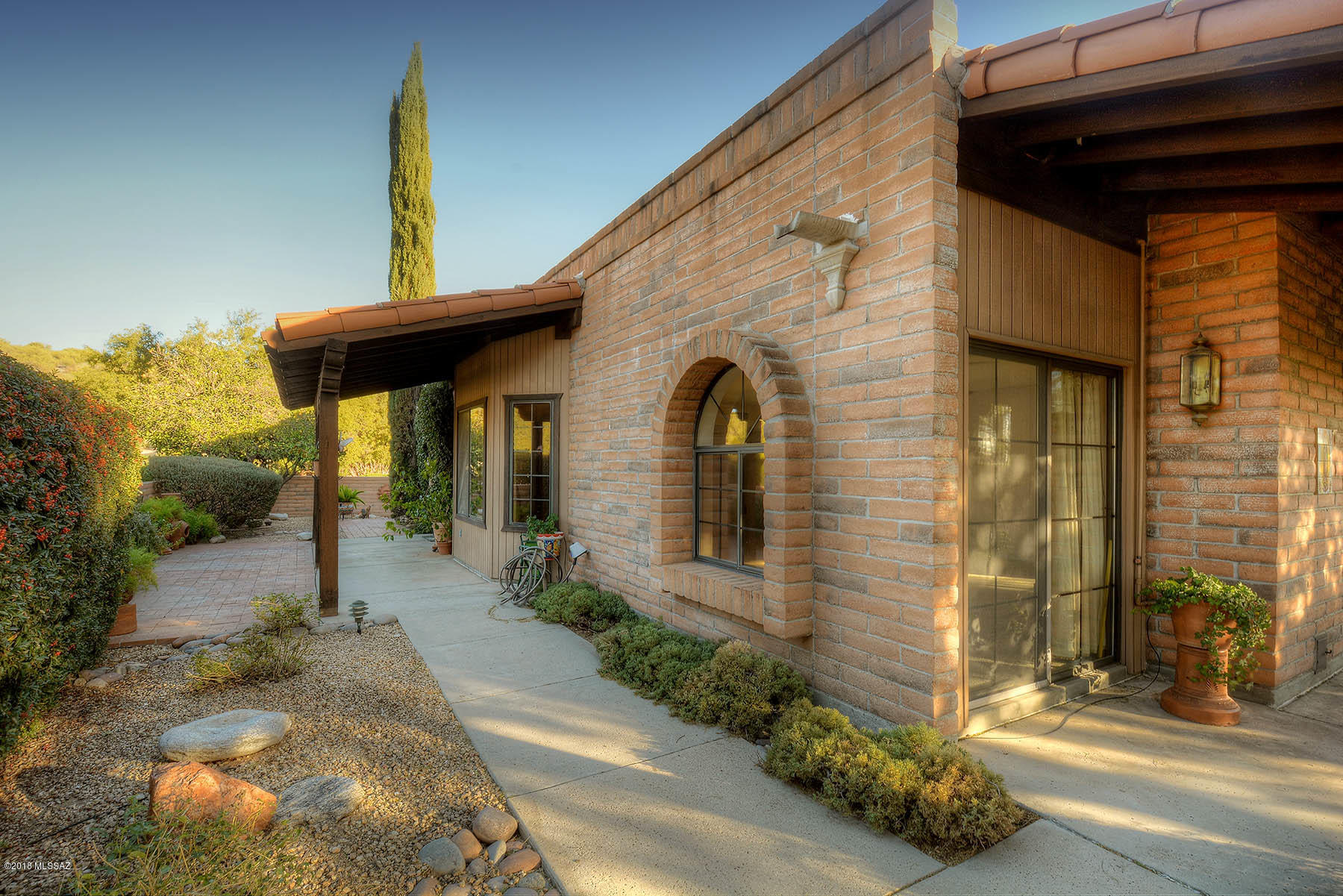 4593 N Camino Campero