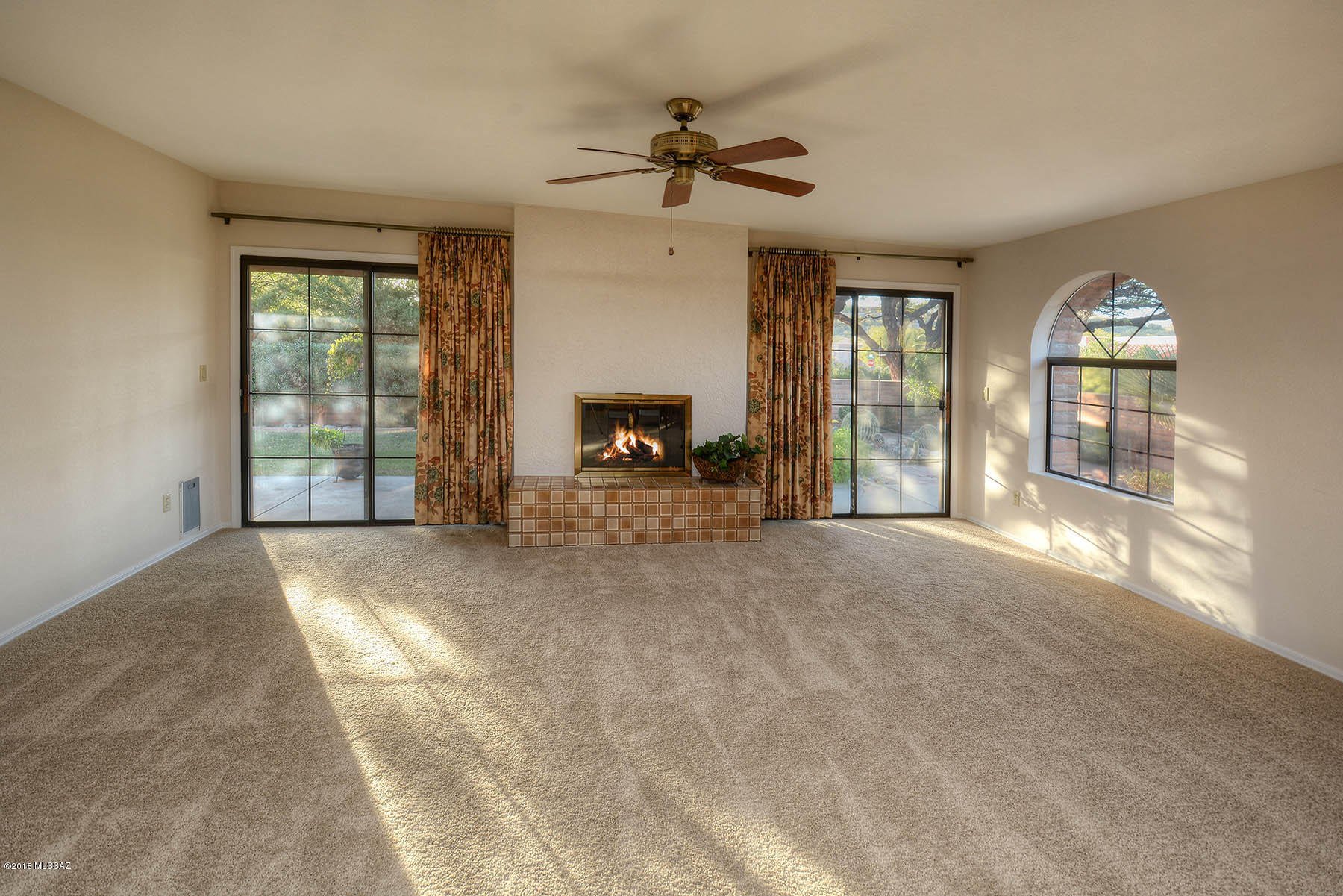 4593 N Camino Campero