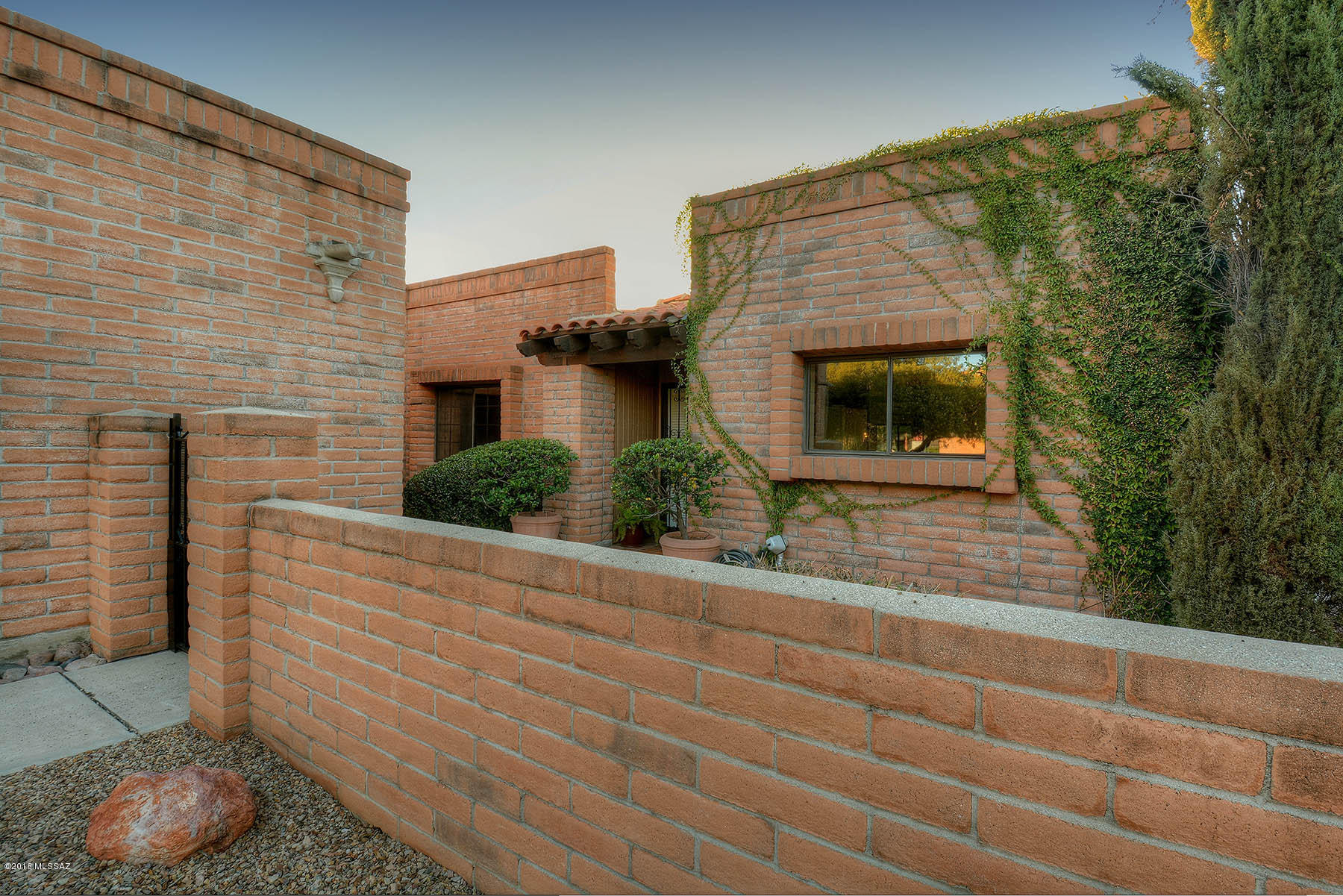 4593 N Camino Campero