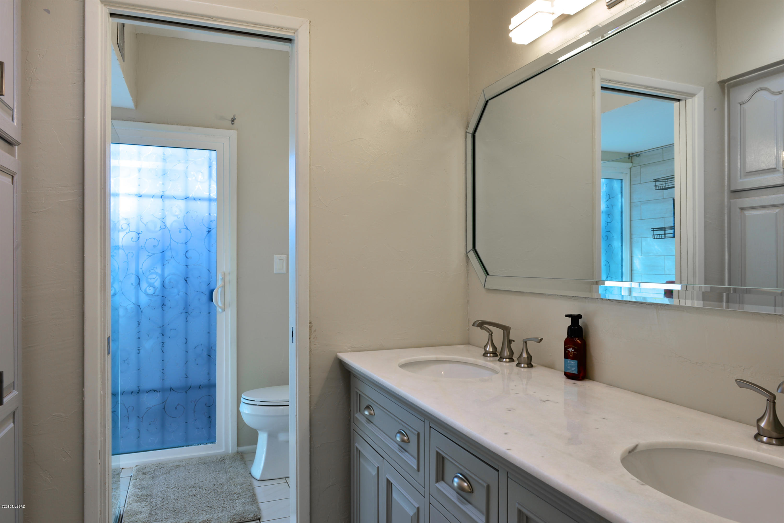 3618 N Knollwood Circle