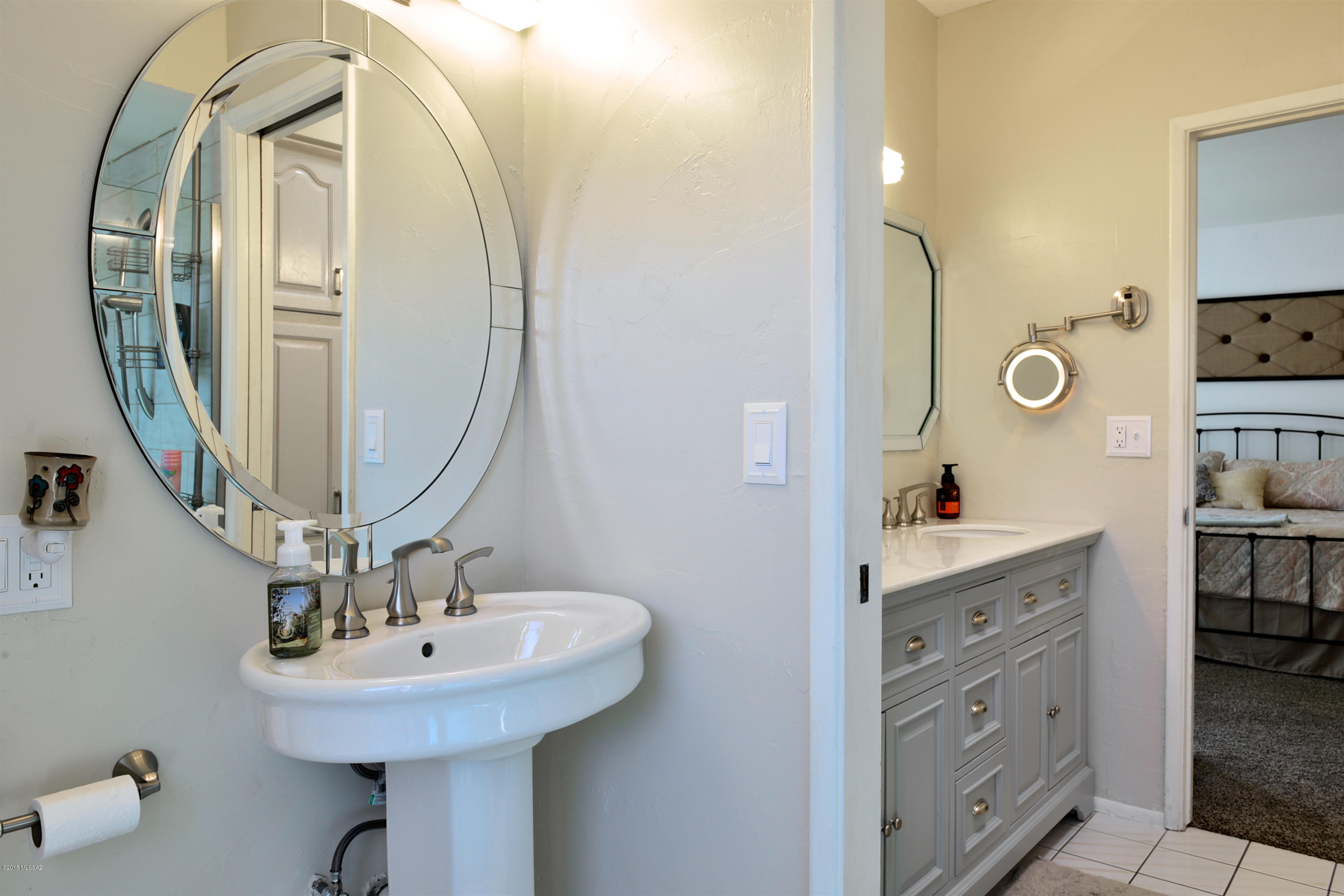 3618 N Knollwood Circle