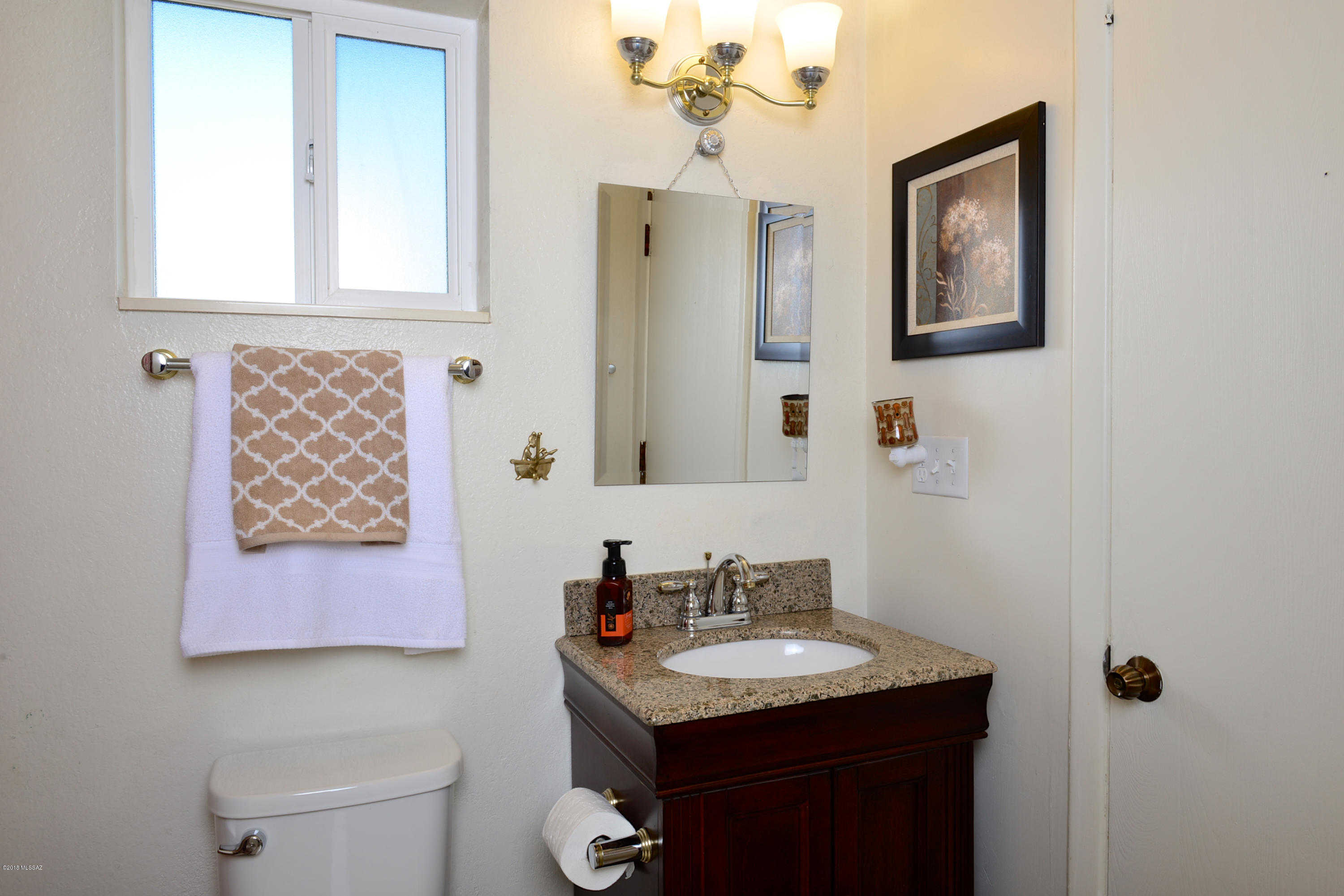 3618 N Knollwood Circle