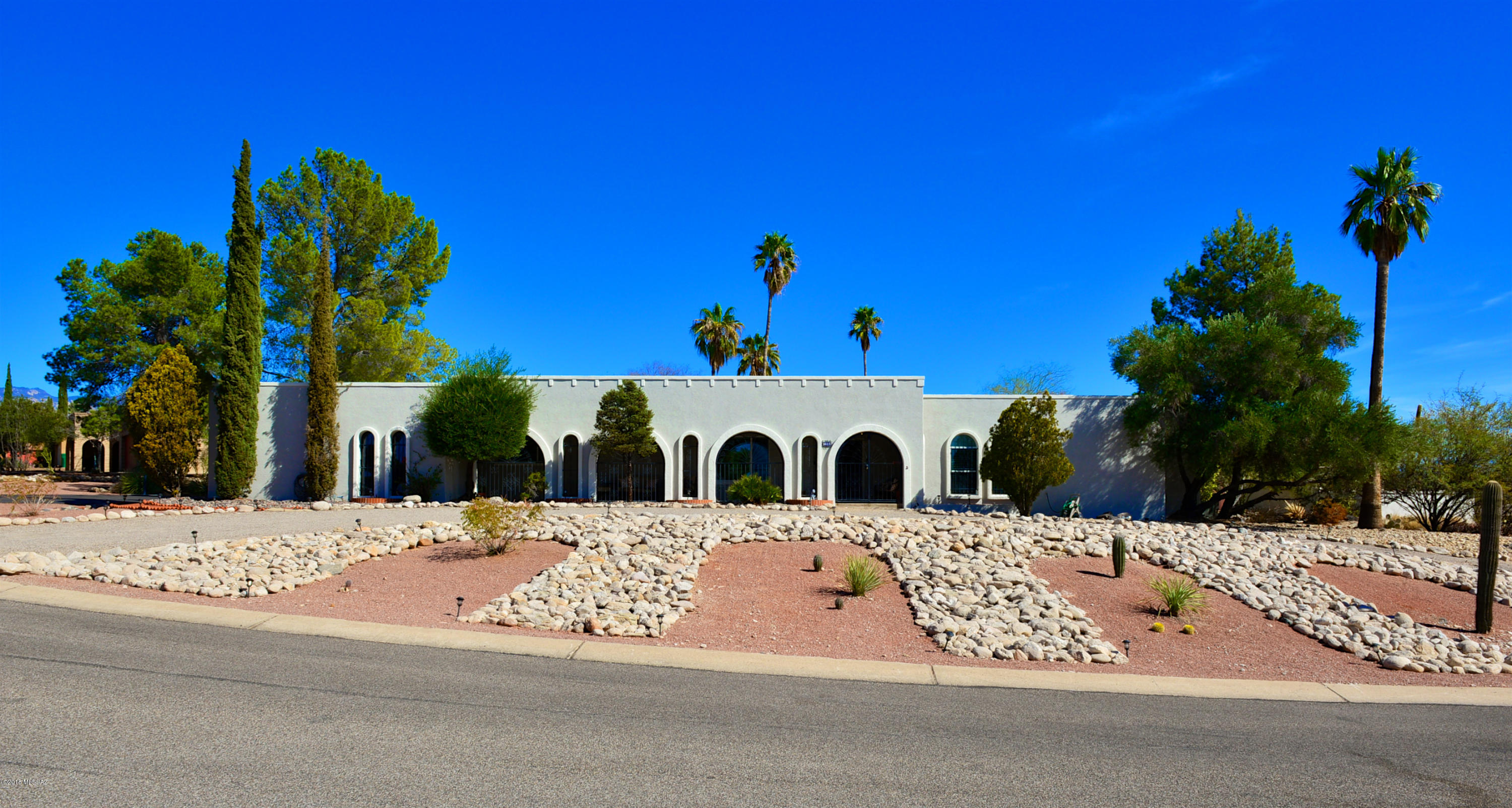 3618 N Knollwood Circle