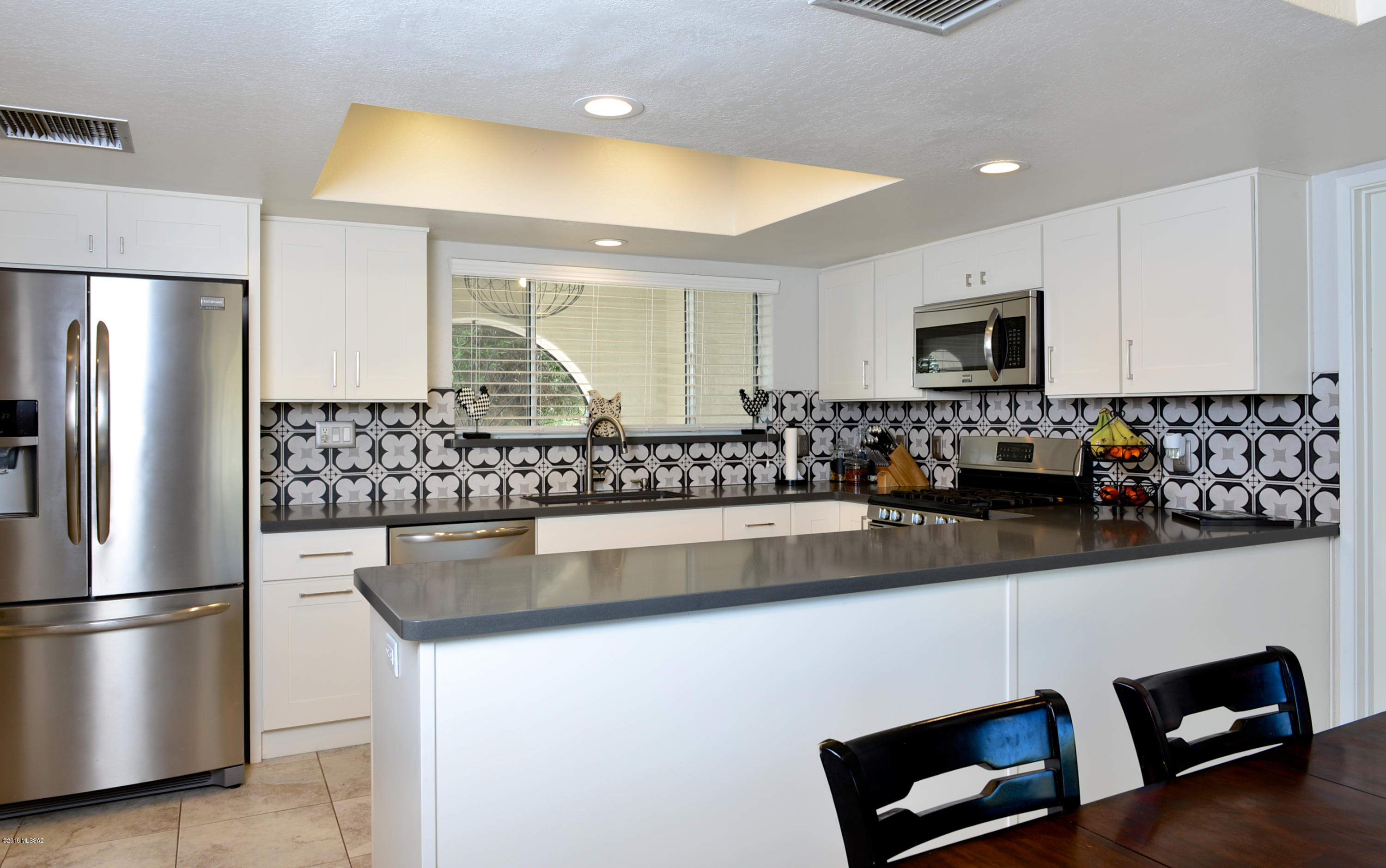 3618 N Knollwood Circle