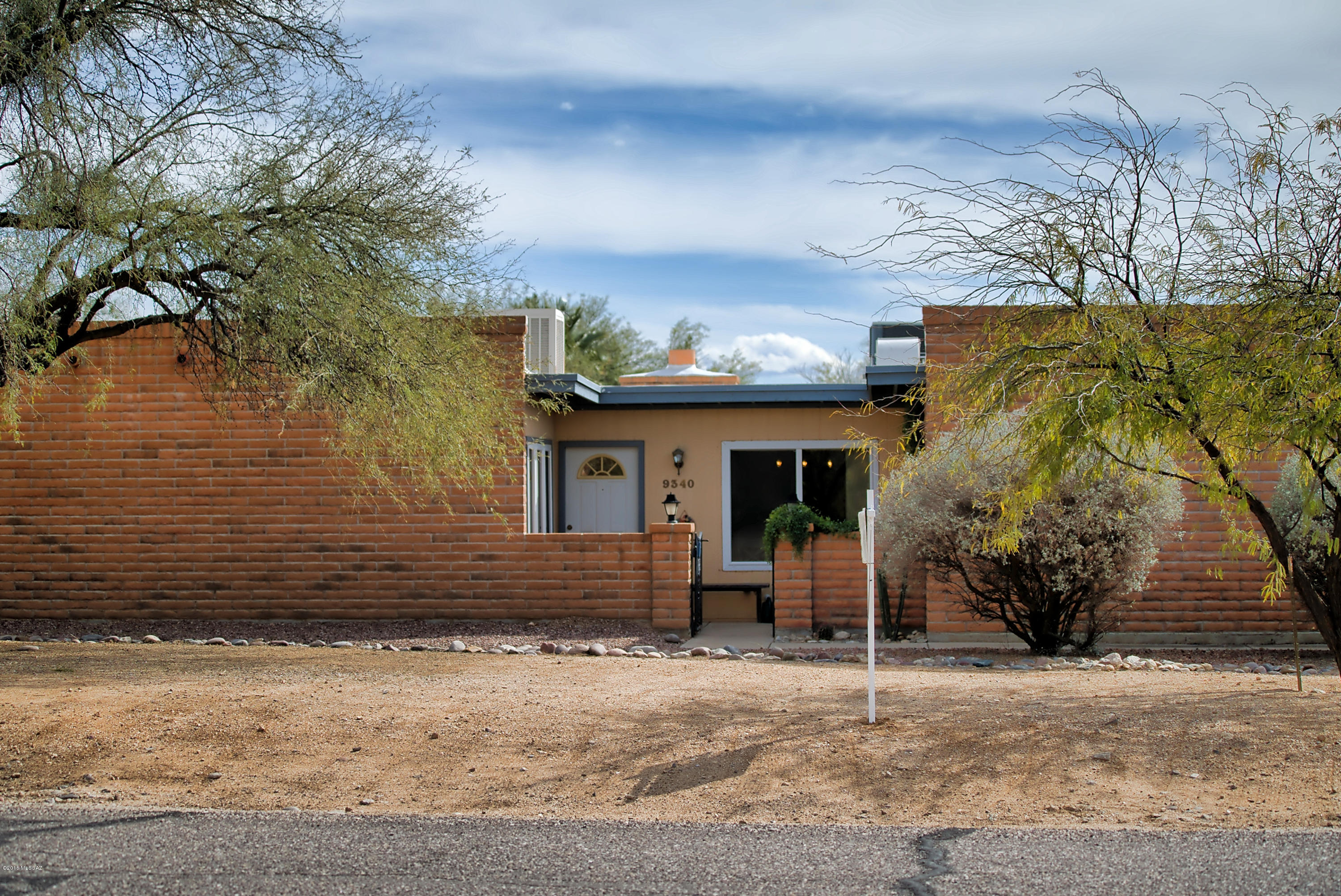 9340 E Walnut Tree Circle