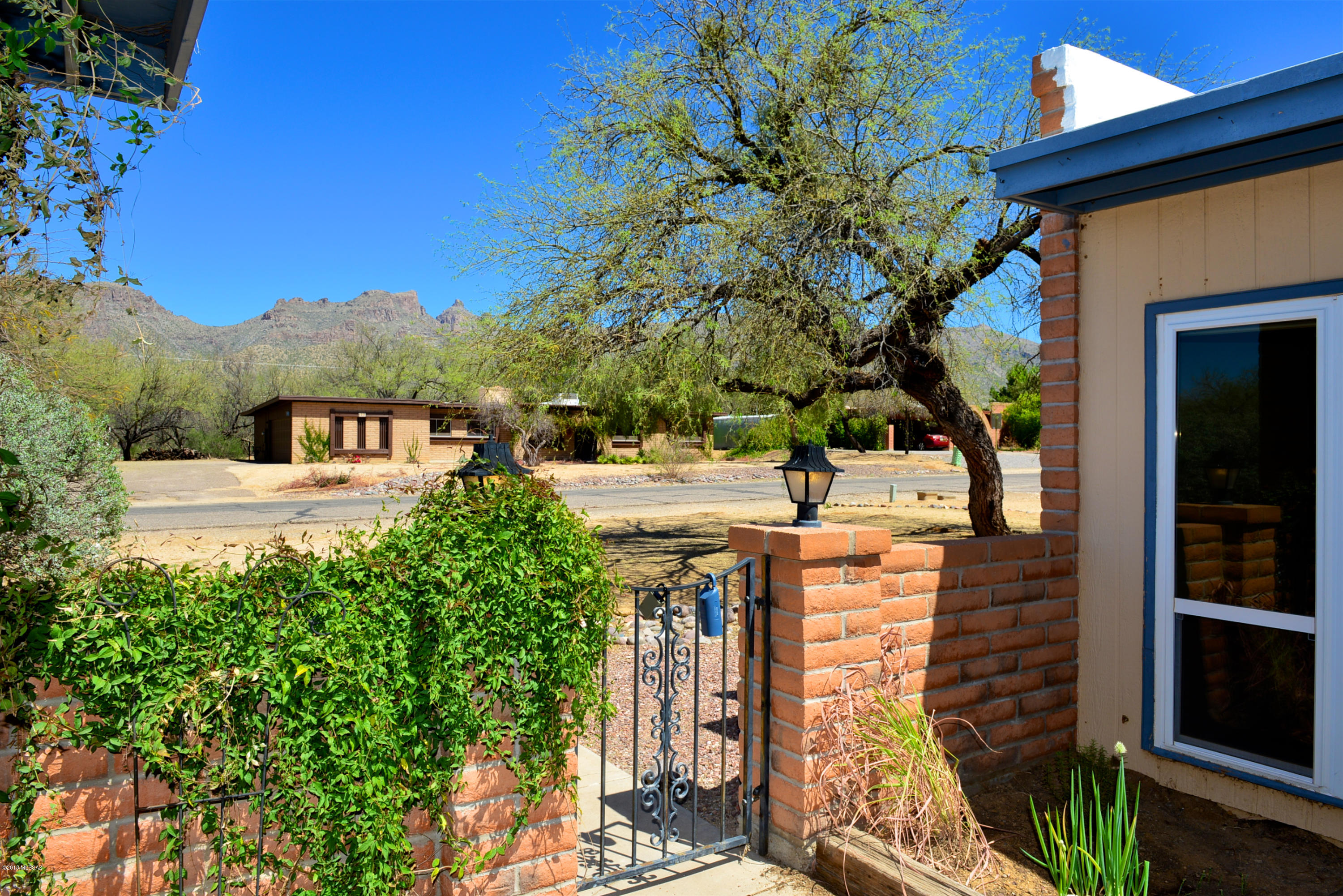 9340 E Walnut Tree Circle