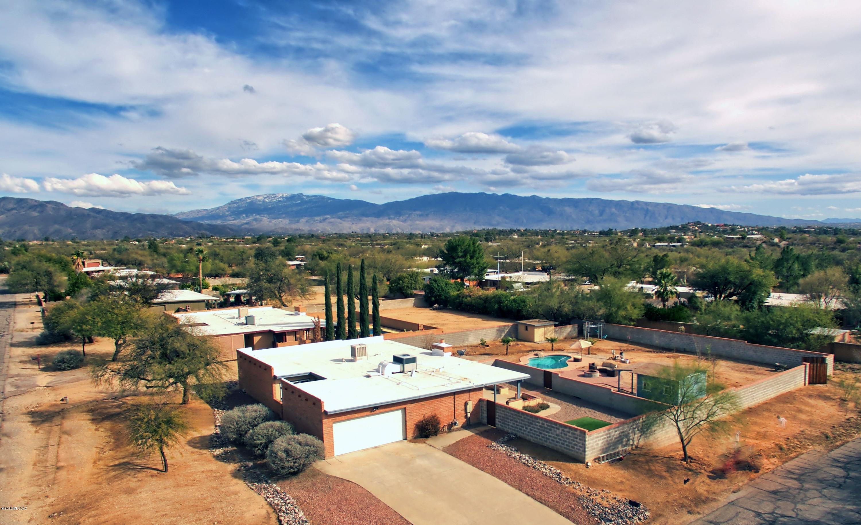 9340 E Walnut Tree Circle