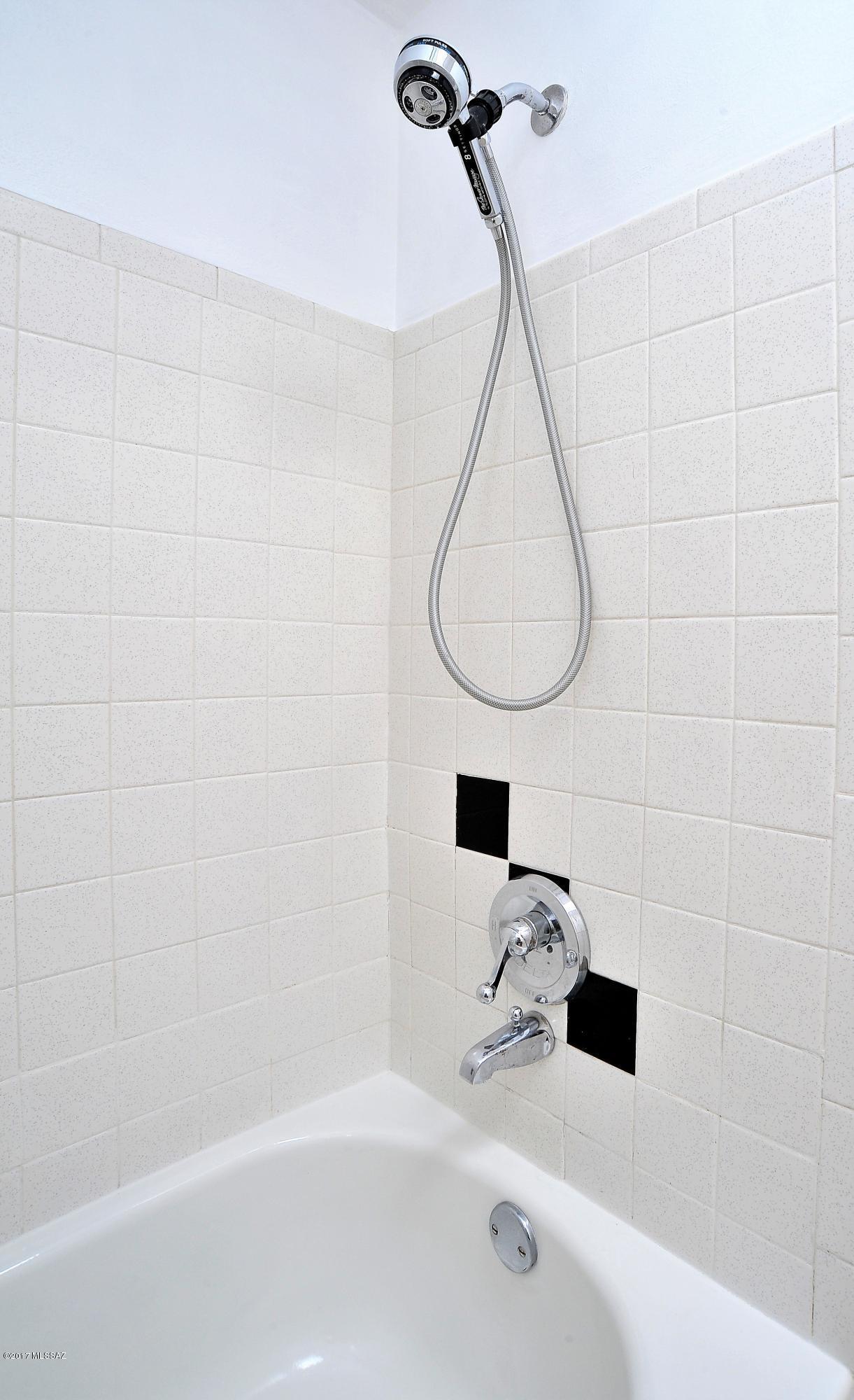 8521 E Shiloh Street