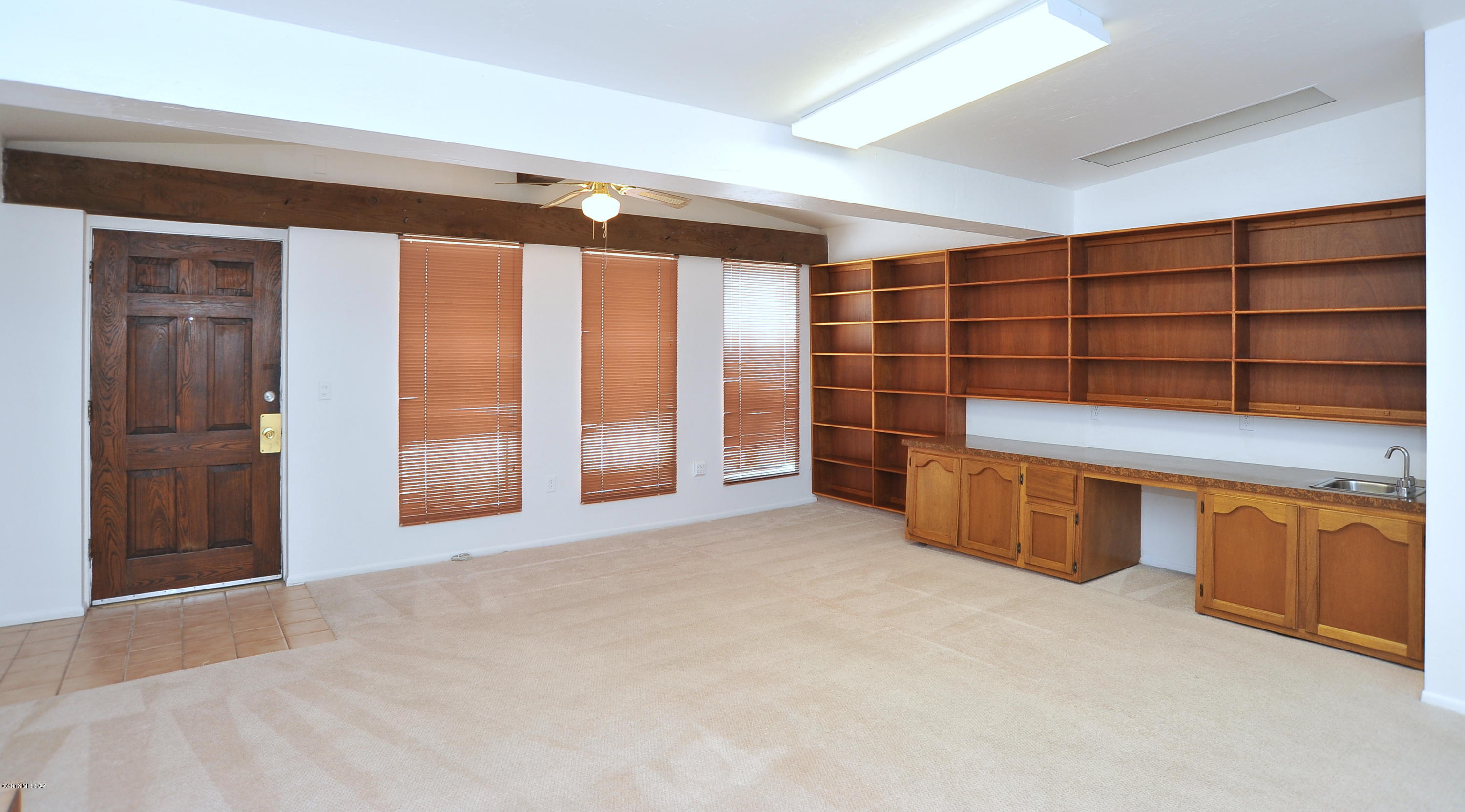 8521 E Shiloh Street